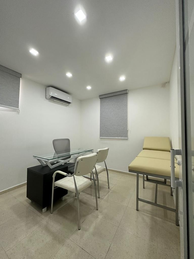 oficinas y locales comerciales - Espacios para Consultorios en Los Jardines Metropolitanos  1