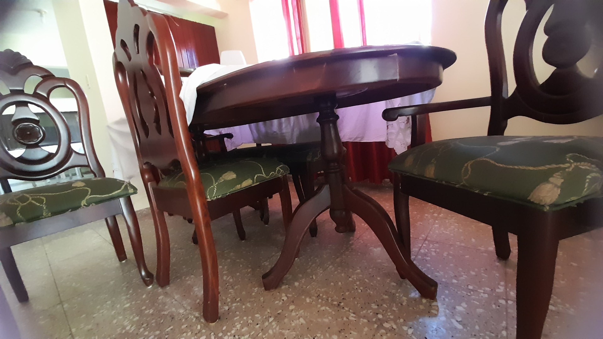 muebles y colchones - Comedor 6 sillas en caoba 5