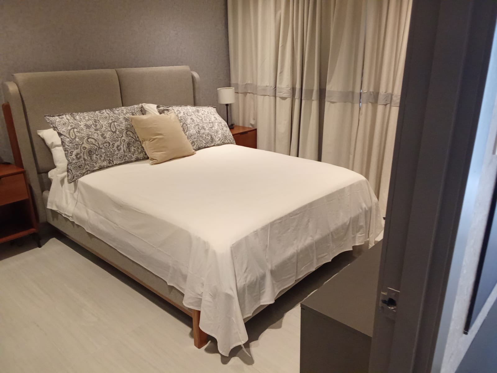apartamentos - Alquilo Apto. Amueblado, Nueva Torre en Bella Vista.
 3