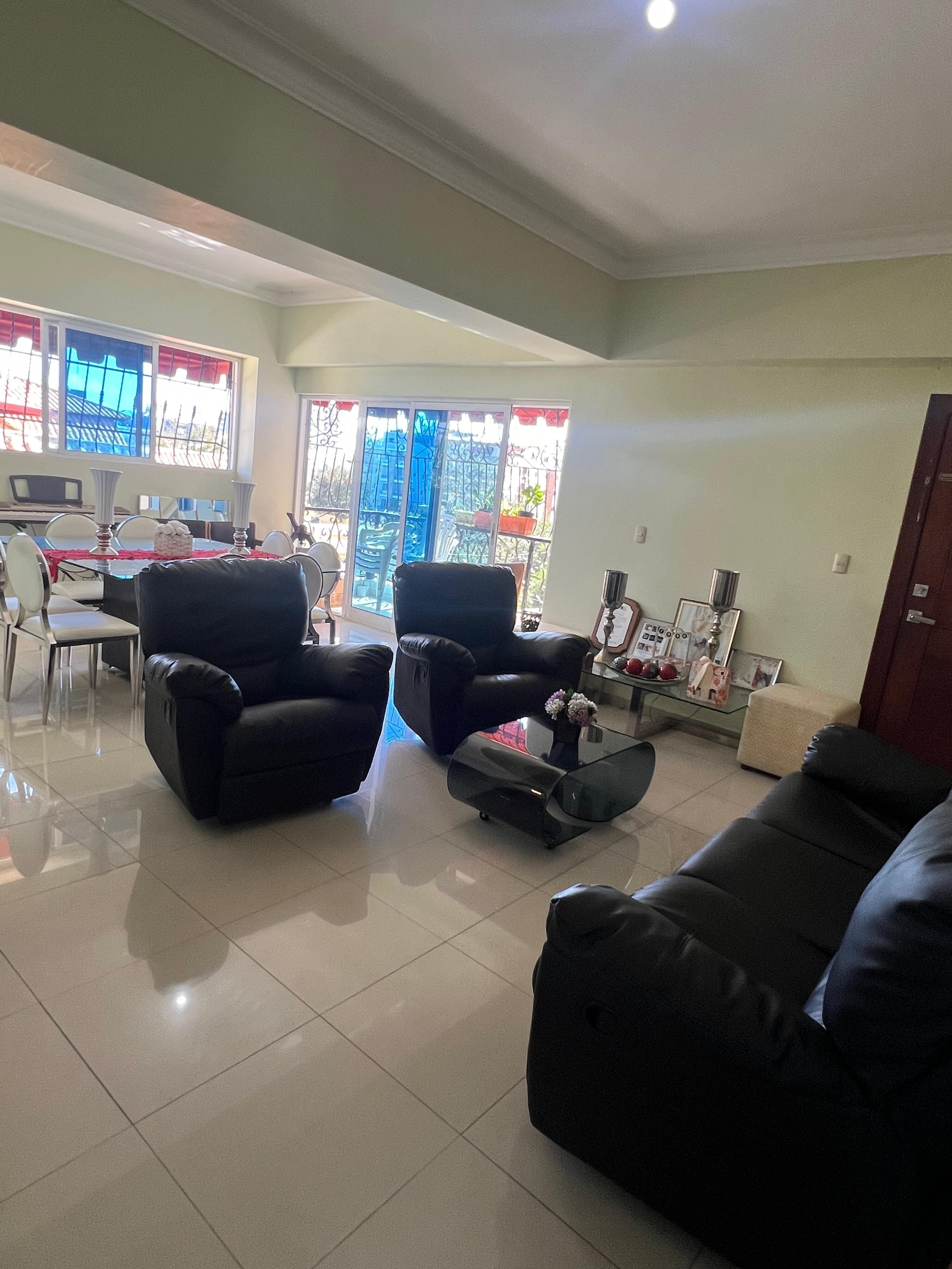 apartamentos - Apto Ensanche Quisqueya 3 hab, 2.5 Baños, 4 to piso 2 parqueos, gasebo 1