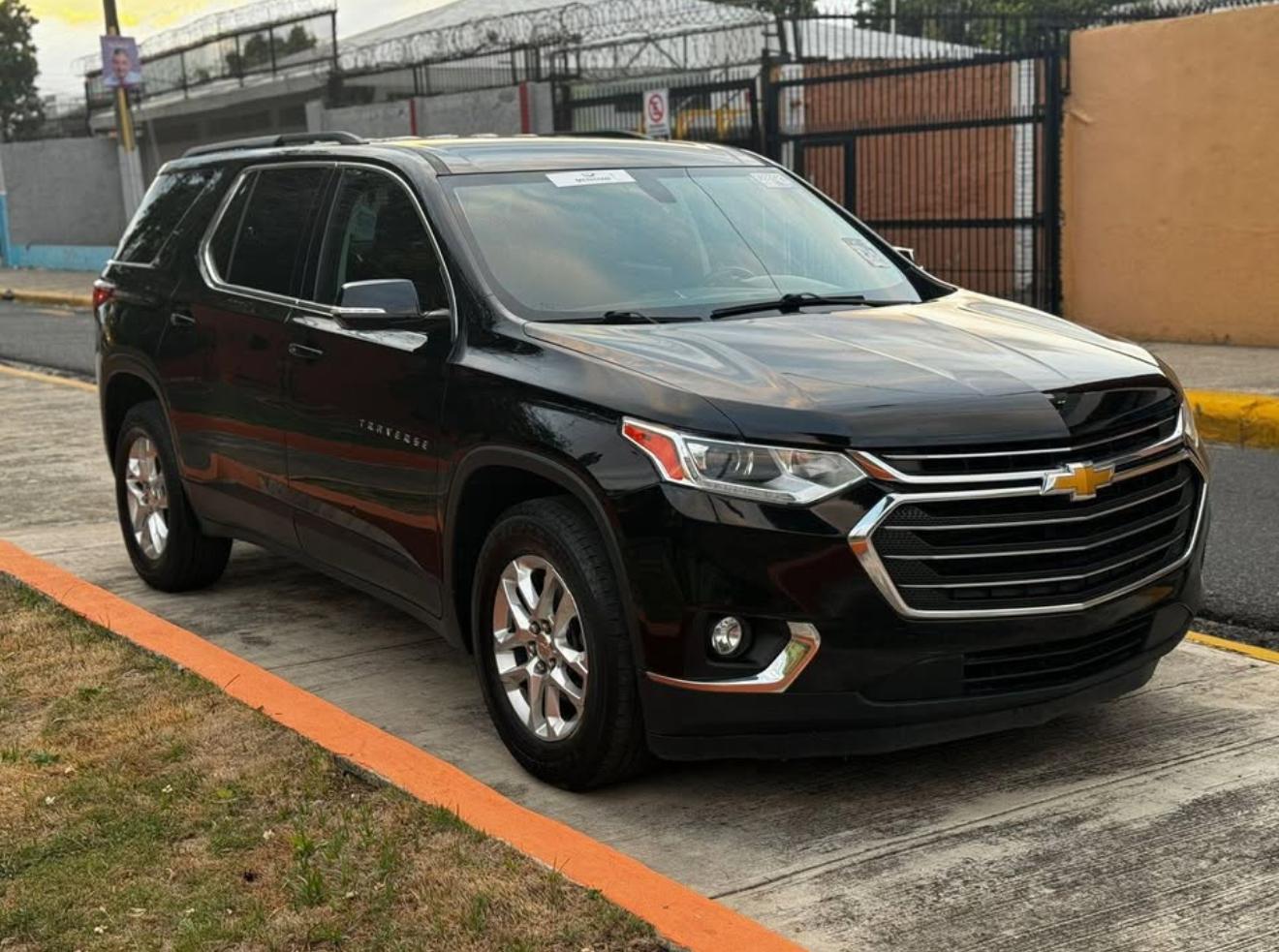 jeepetas y camionetas - Chevrolet Traverse LS 2019 0