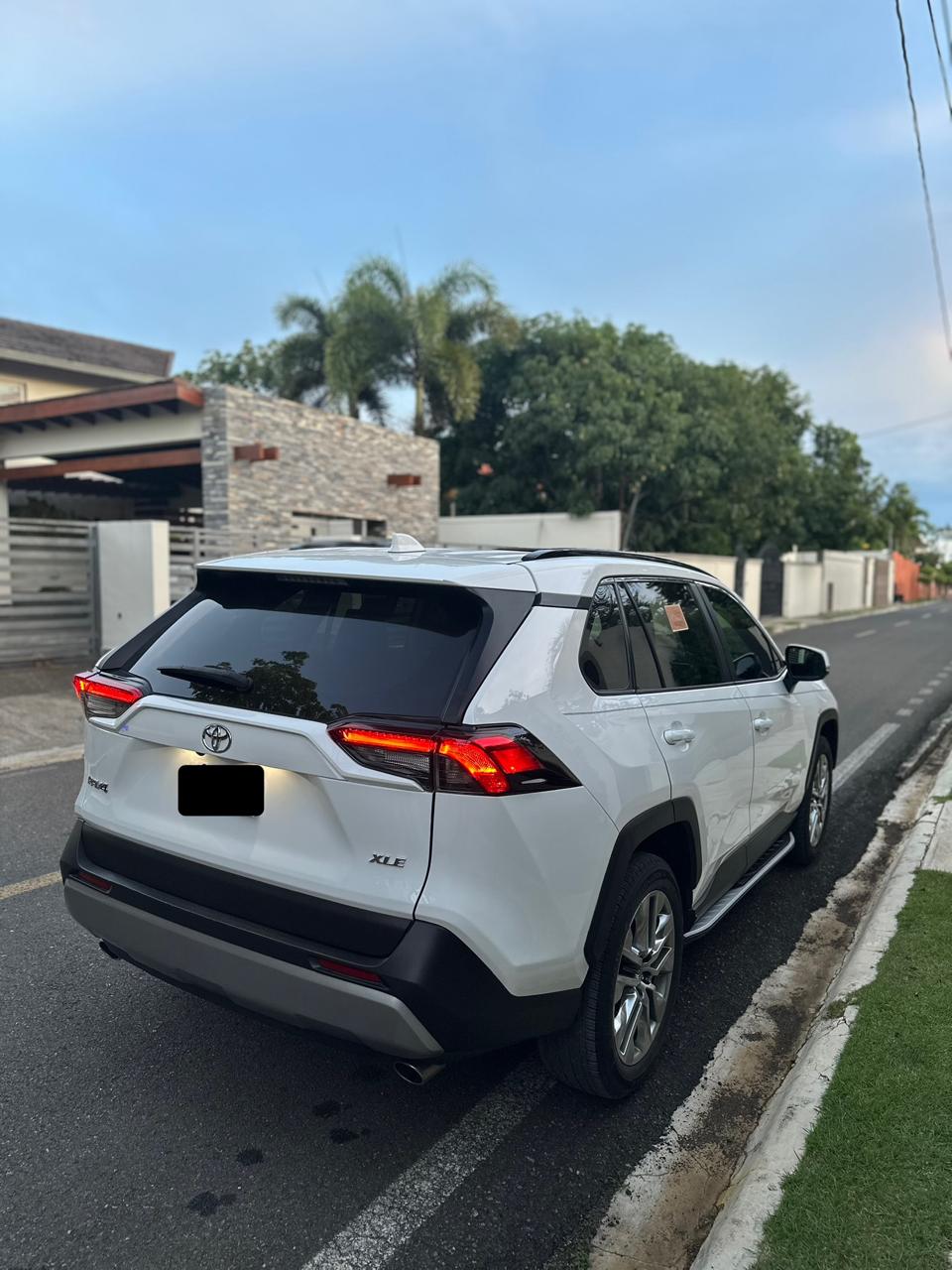 jeepetas y camionetas - Toyota rav4 2019 xle premium  7