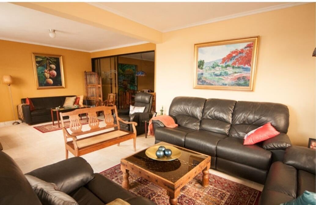 apartamentos - Apartamento de Tres Habitaciones amueblado. 0
