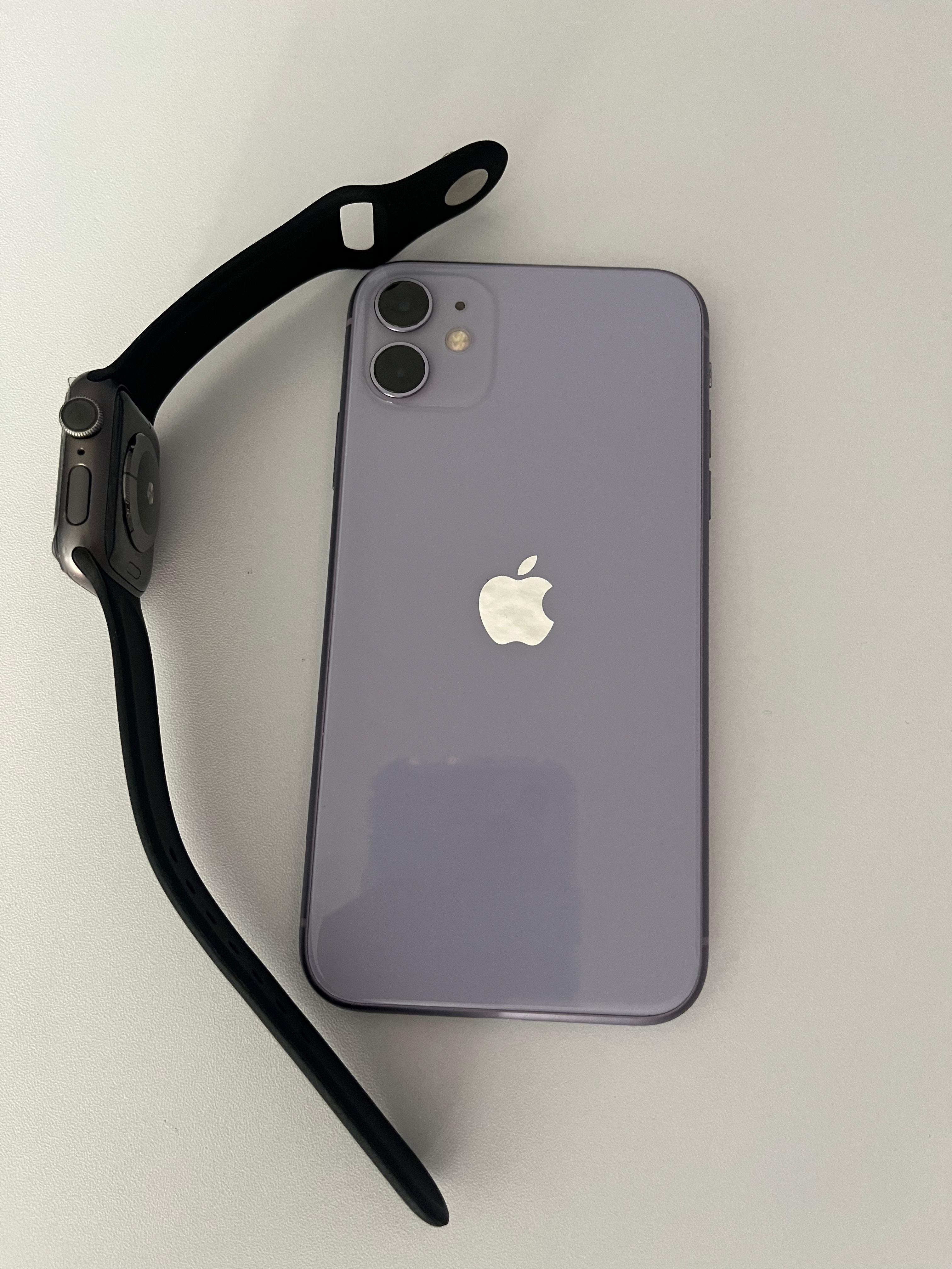 celulares y tabletas - DE OPORTUNIDAD Combo de iphone 11 64GB (Como Nuevo)+Apple Watch Serie 5 (Usado) 0