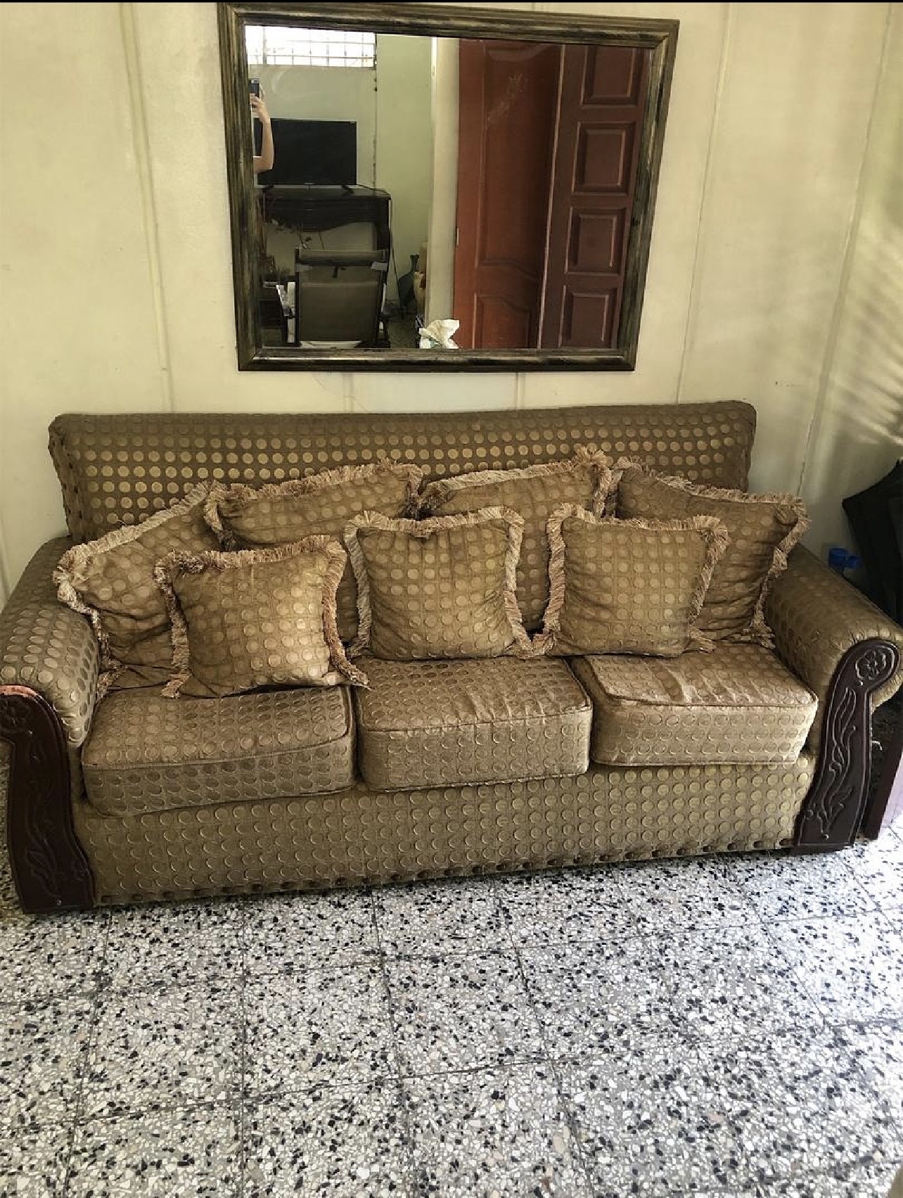 muebles y colchones - juego de muebles y mesa 0