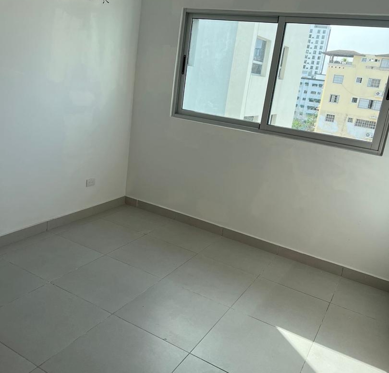 apartamentos - Apartamento en Alquiler con línea blanca, Elegancia,Confort y Ubicación Premium  2