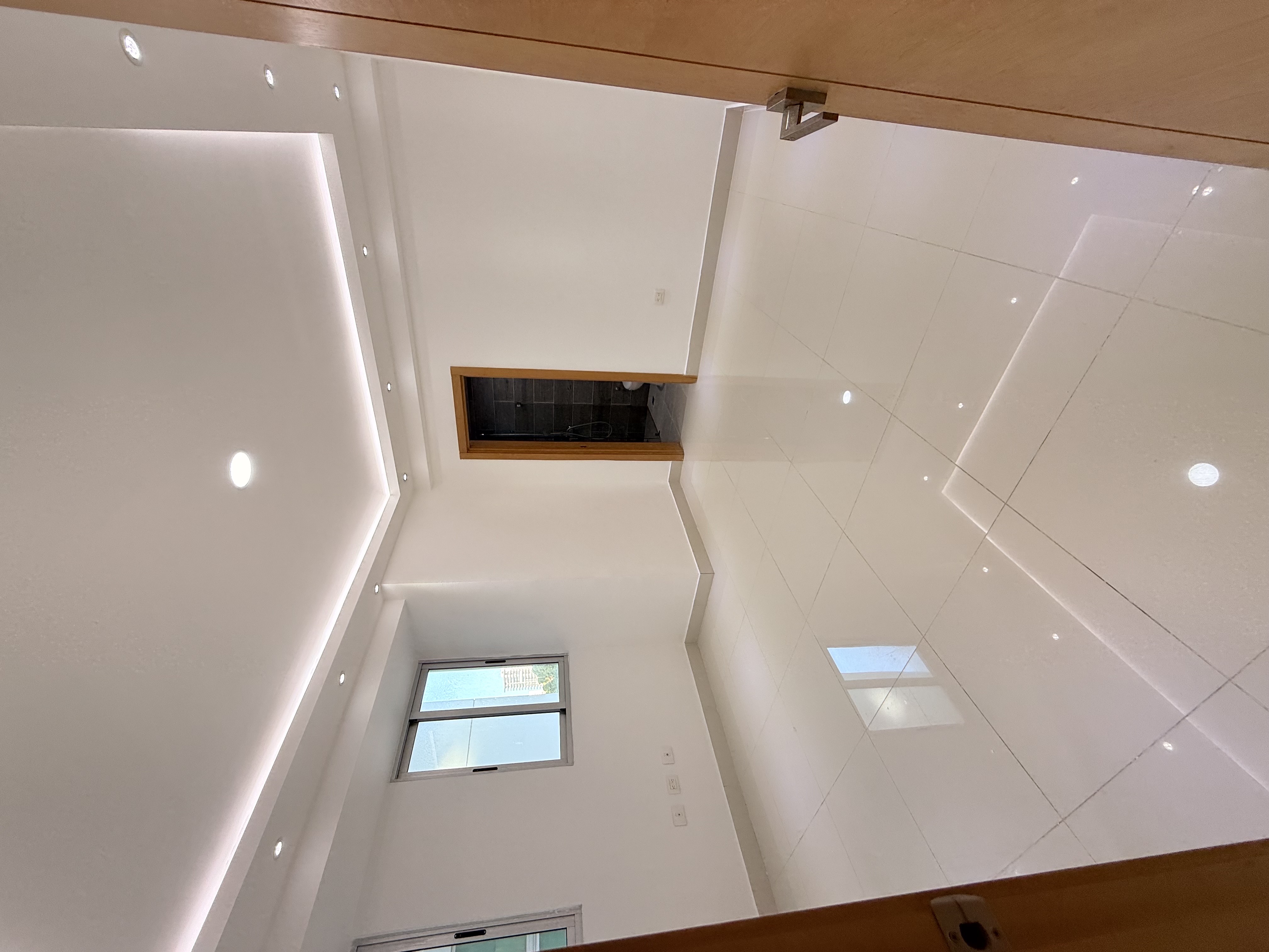 apartamentos - Alquiler de Apartamento en La Esperilla 3 hab, 1,550 dólares. 3