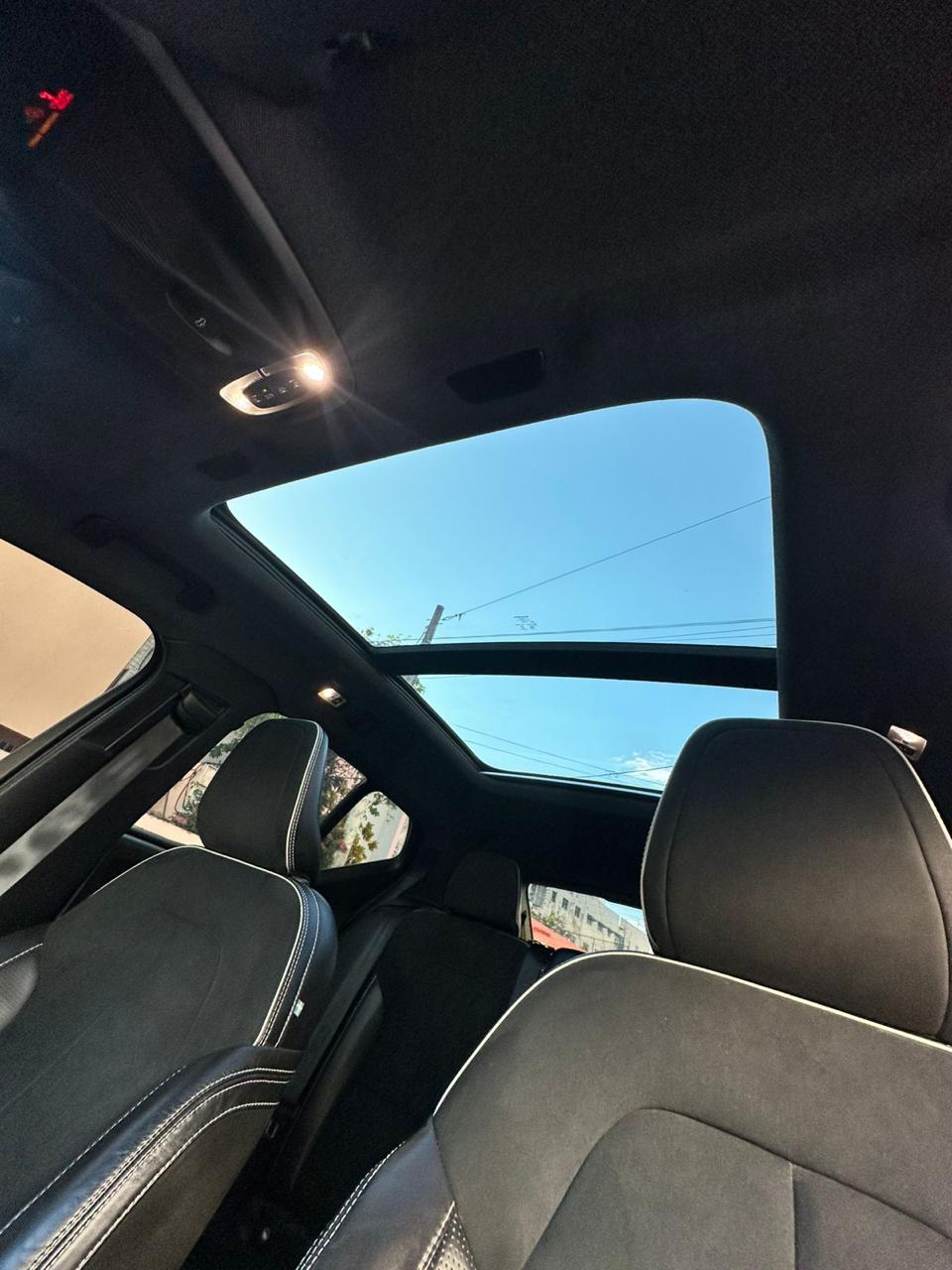 jeepetas y camionetas - VOLVO XC 40 R DESIGN T5 2020 1