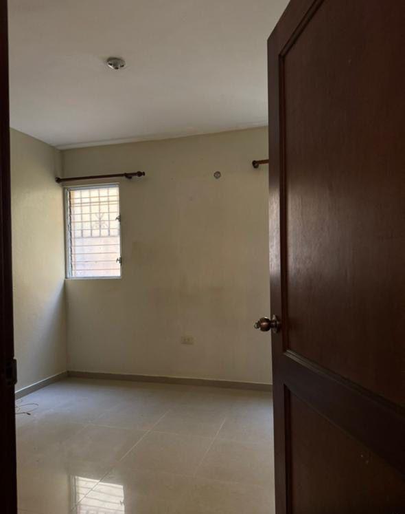 apartamentos - De oportunidad 
2do nivel en Alma Rosa II 6