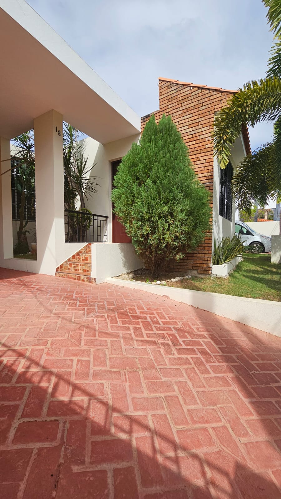 casas - VENDO CASA EN LA AV. INDEPENDENCIA  2