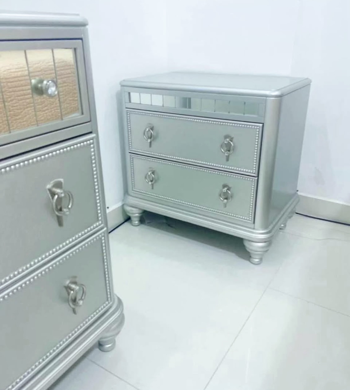 muebles y colchones - Vendo juego de habitación cama King  2