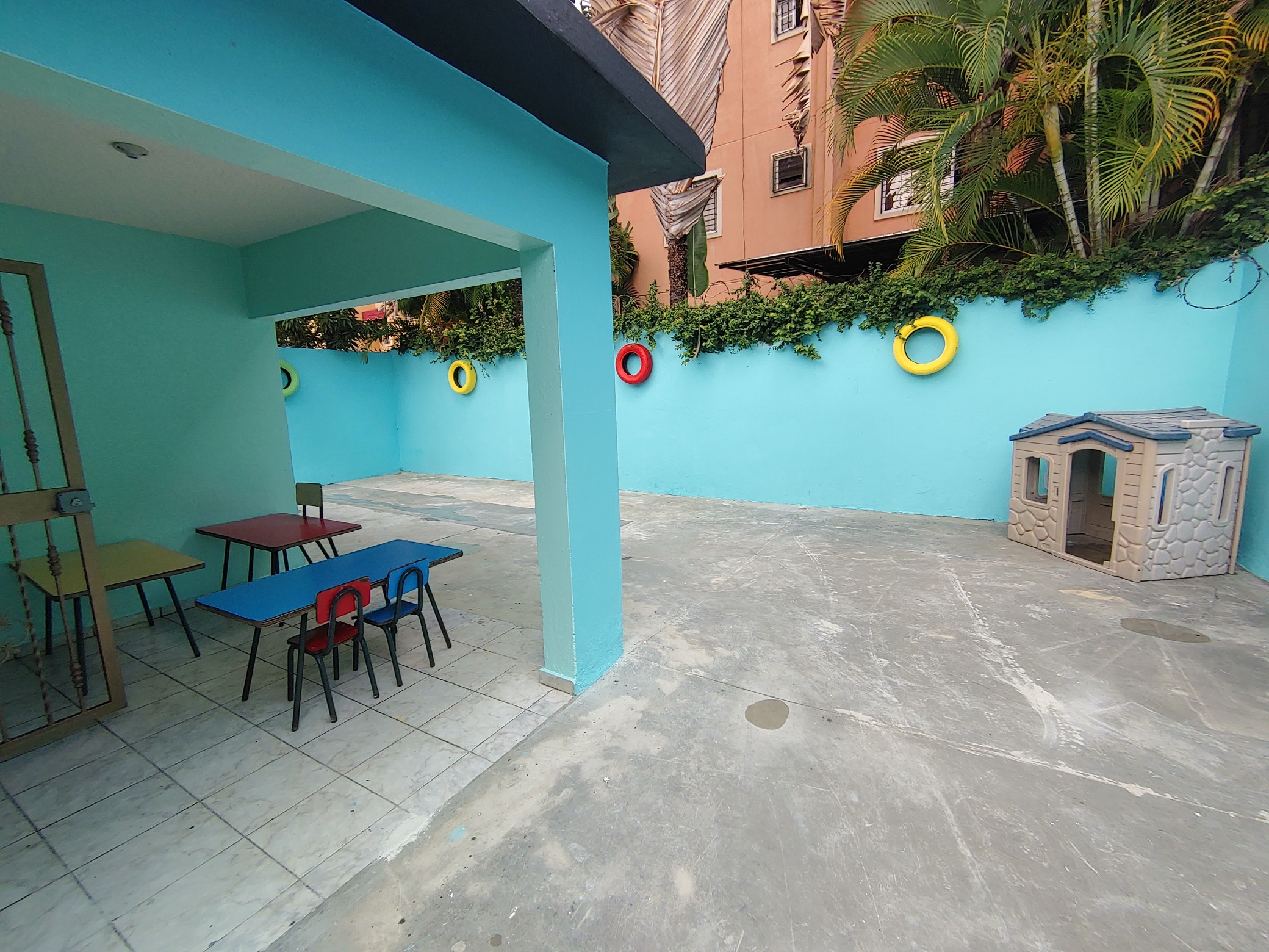 cursos y clases - COLEGIO MONTESSORI CARMENCITA CIUDAD REAL AV REPUBLICA DE COLOMBIA 5
