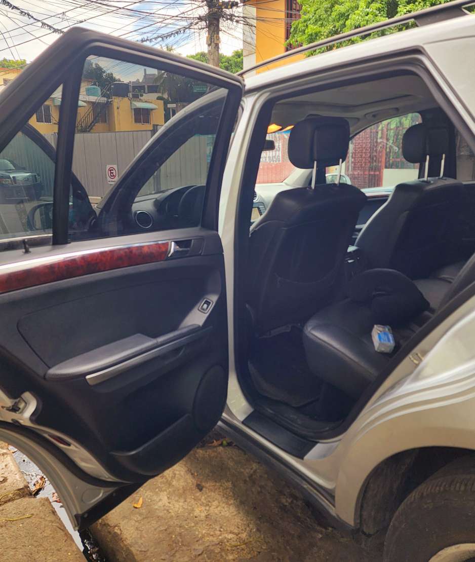 jeepetas y camionetas - Mercedes Benz ML500 Gris 2008  7