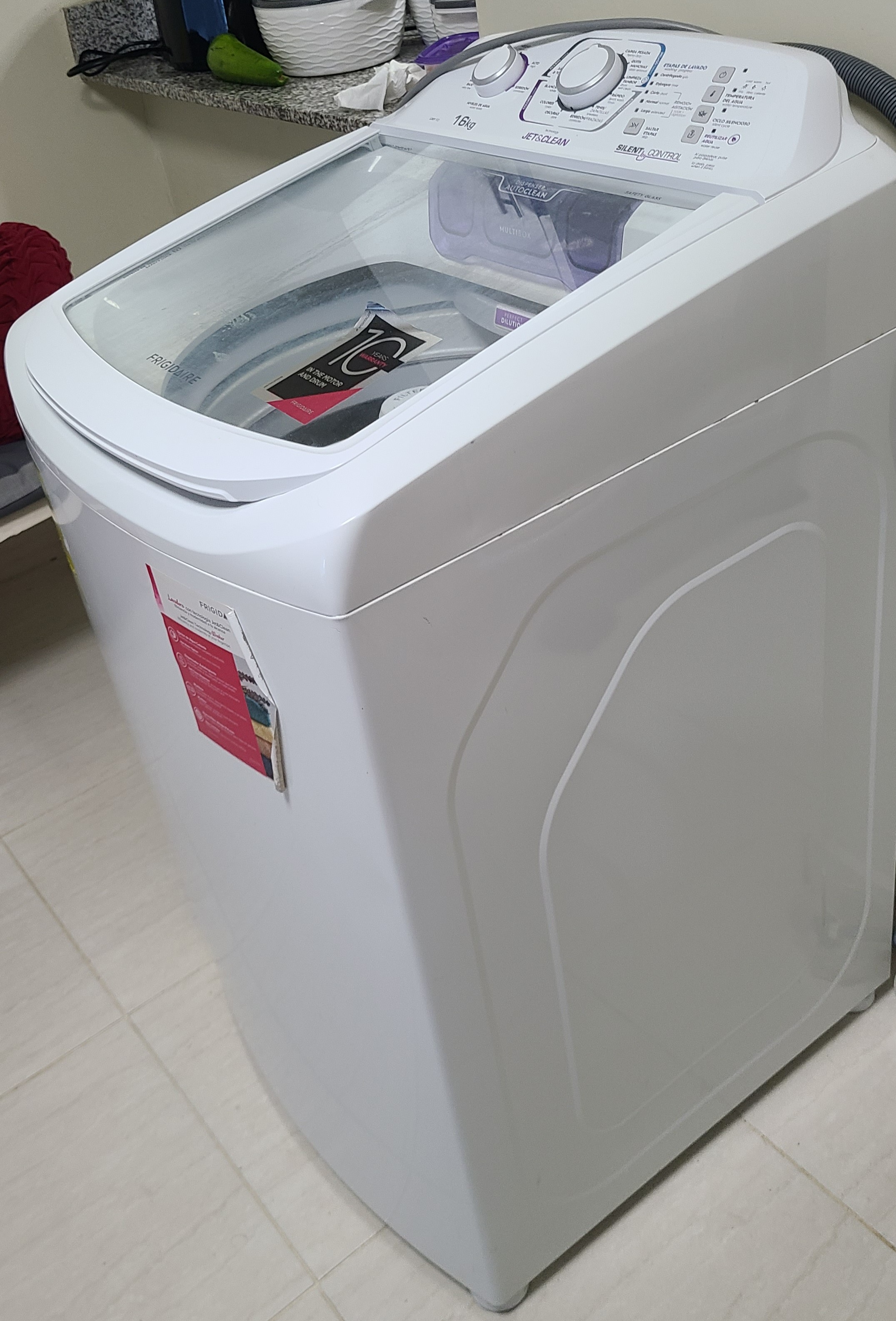 electrodomesticos - Lavadora automática Frigidaire - deja la ropa humeda para tender.  6