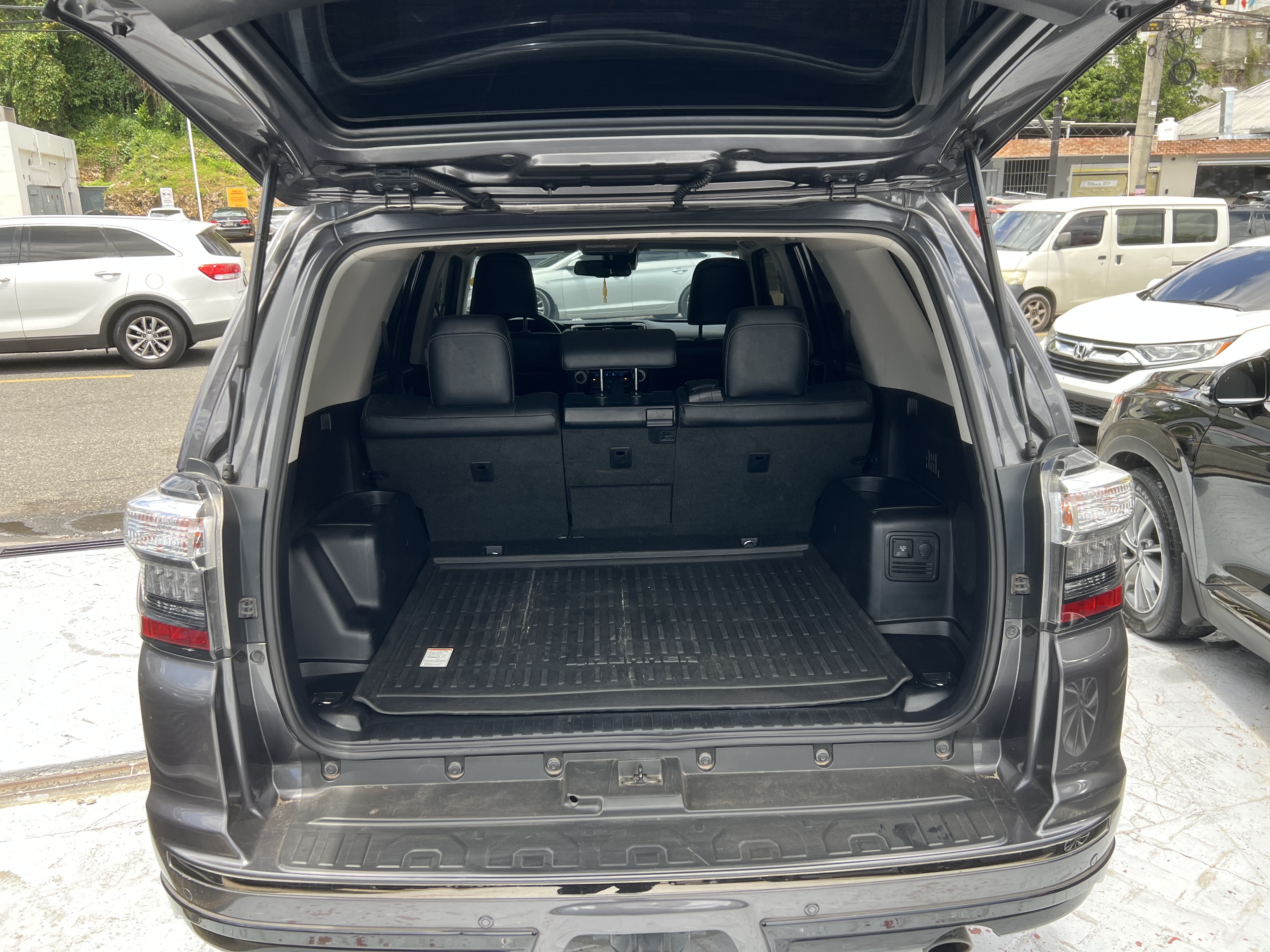 jeepetas y camionetas - Toyota 4Runner 2020 Limited  8