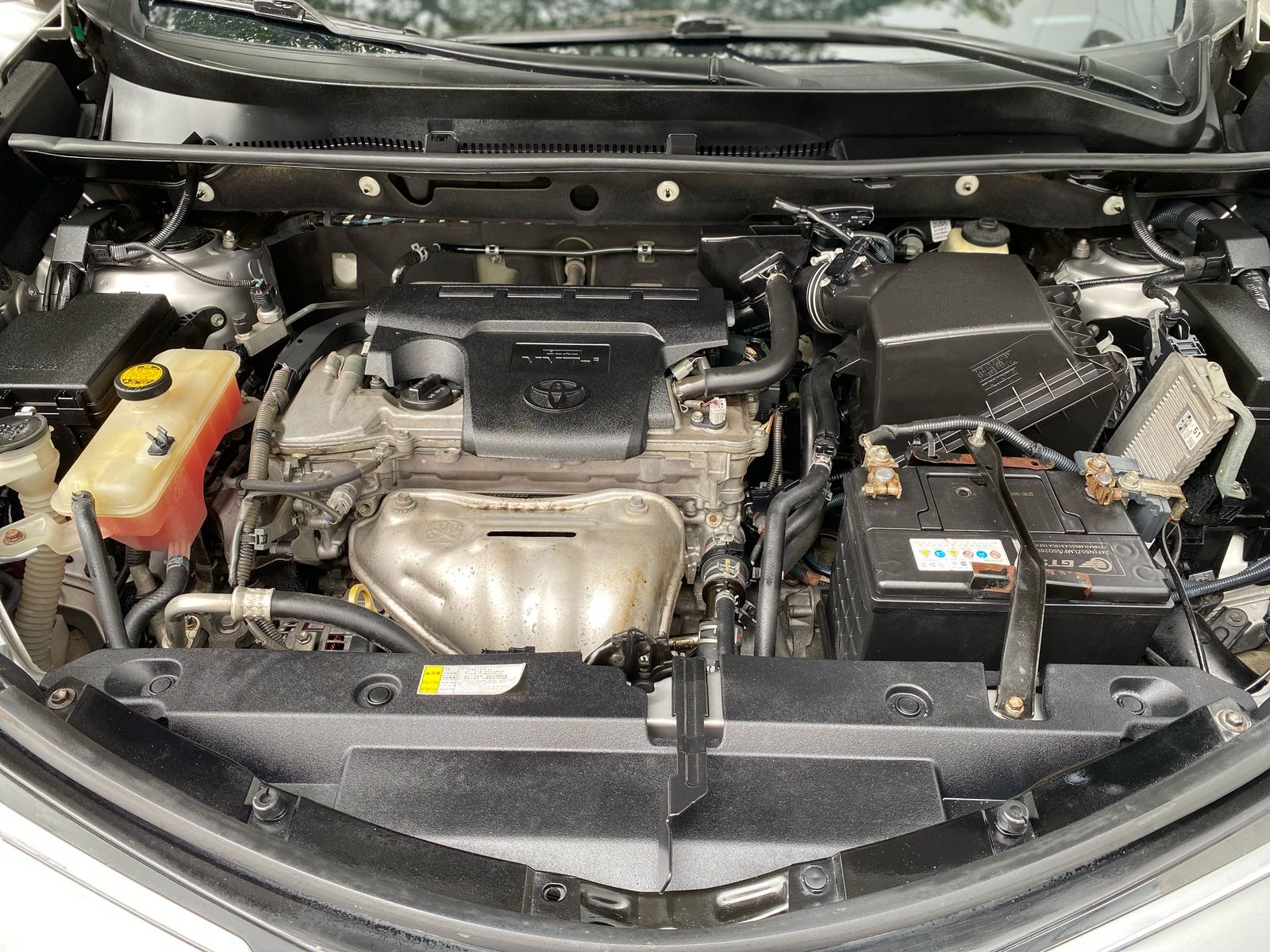 jeepetas y camionetas - Toyota Rav4 xle 2016 8