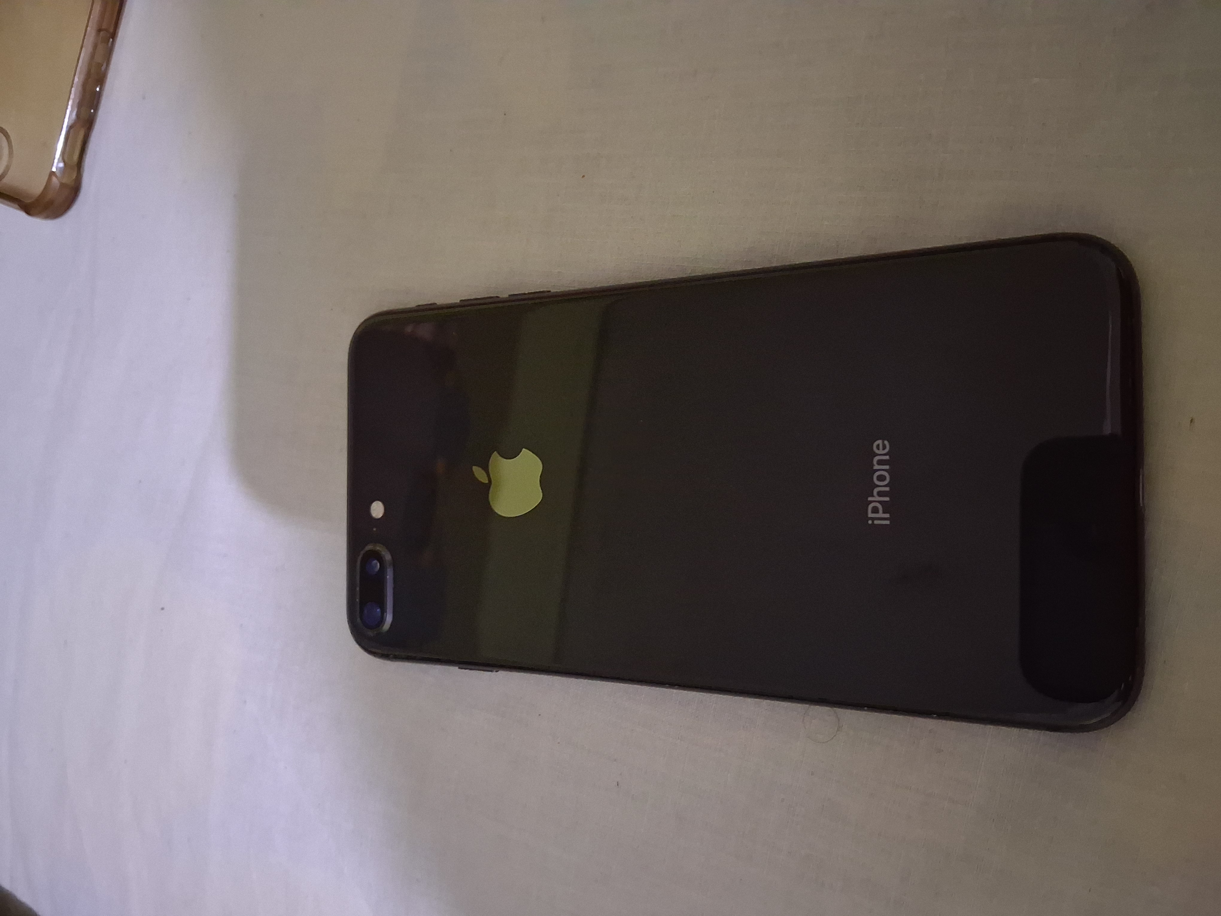 celulares y tabletas - Iphone 8 plus 64 Gb 0
