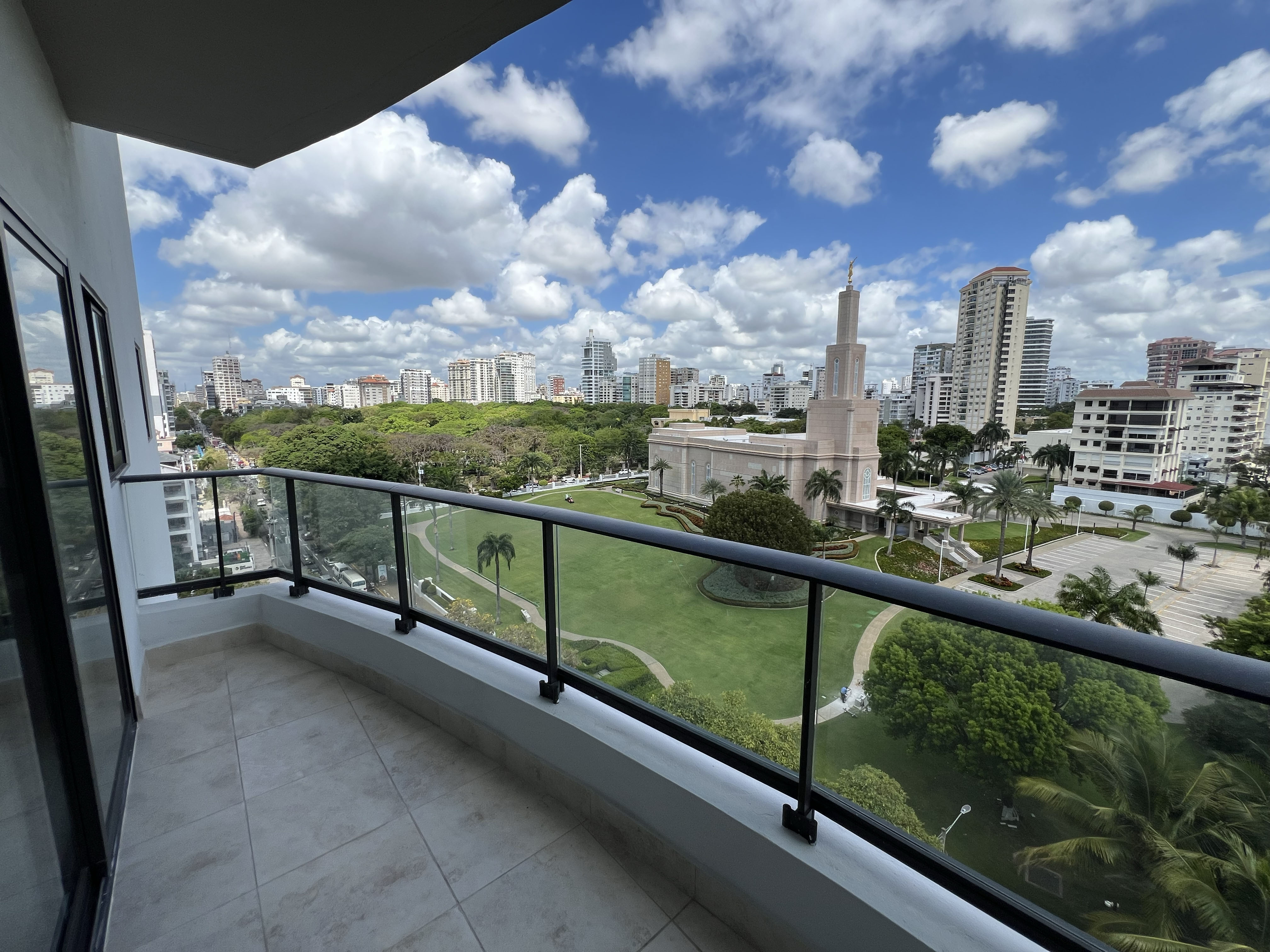 apartamentos - Apartamento de 2 Hab. en Alquiler en la Esperilla. 0