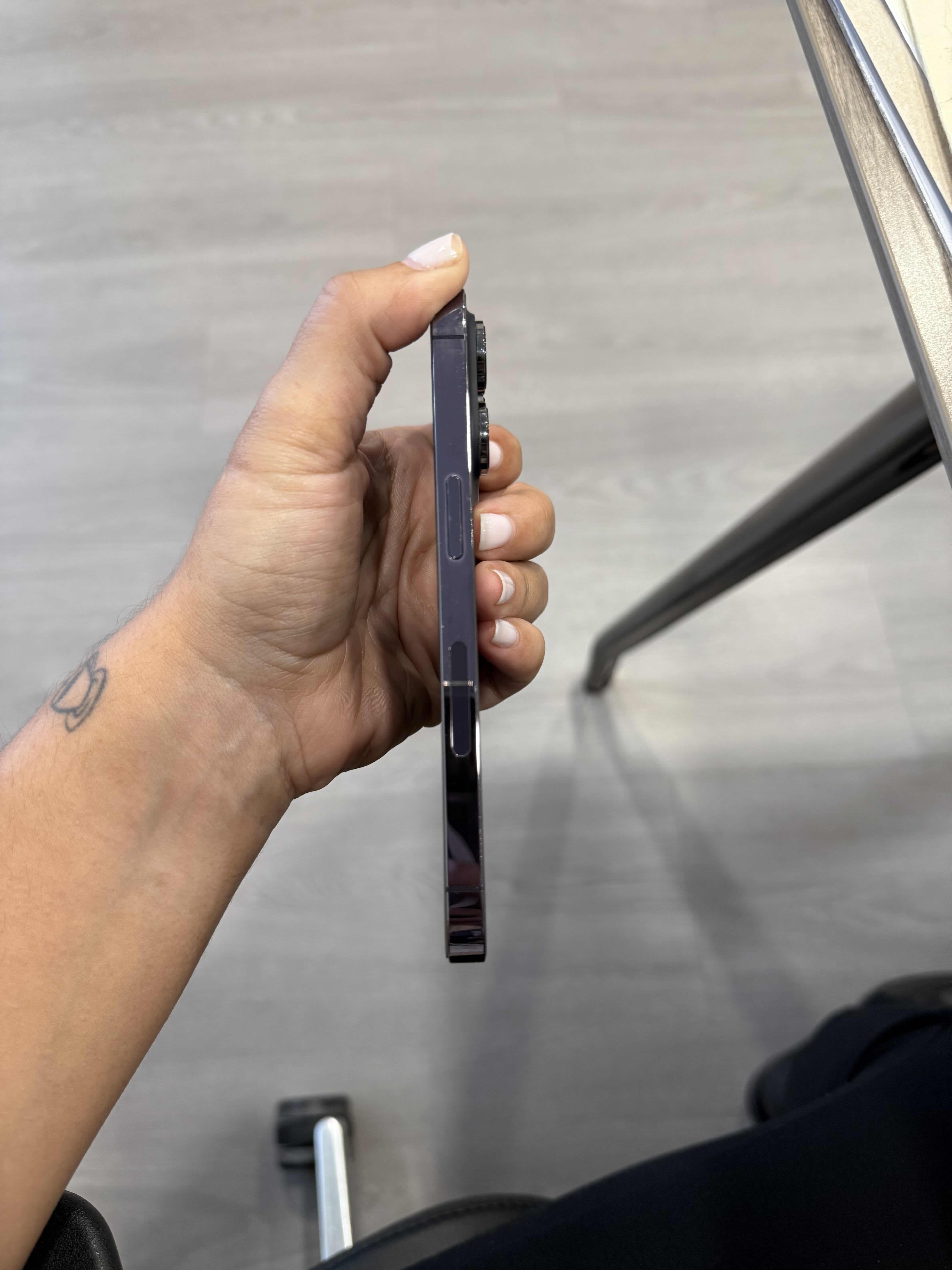 celulares y tabletas - Vendo de oportunidad Iphone 14 pro morador de 512 1