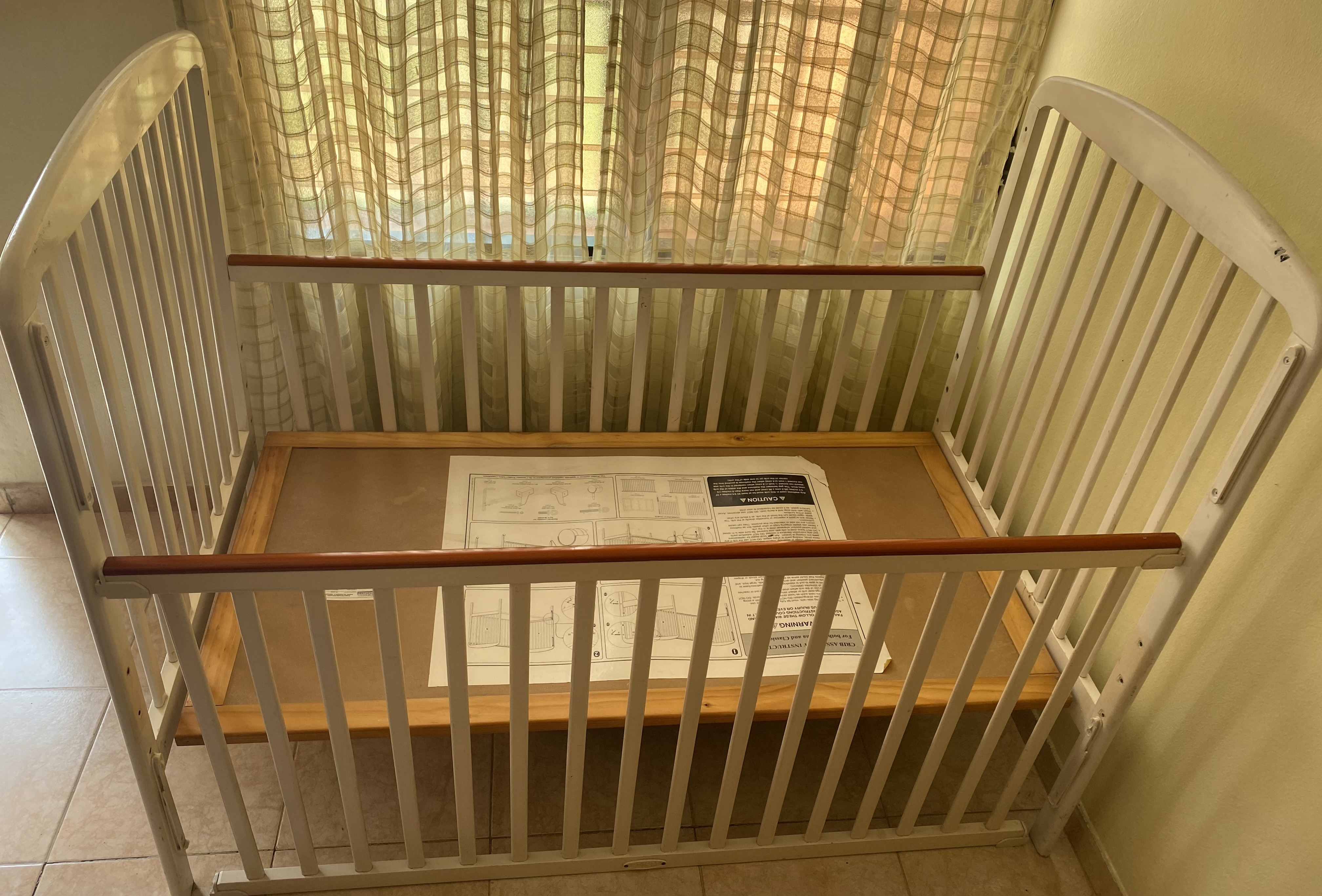 muebles - Cuna usada de Bebé(Sin colchón) 1
