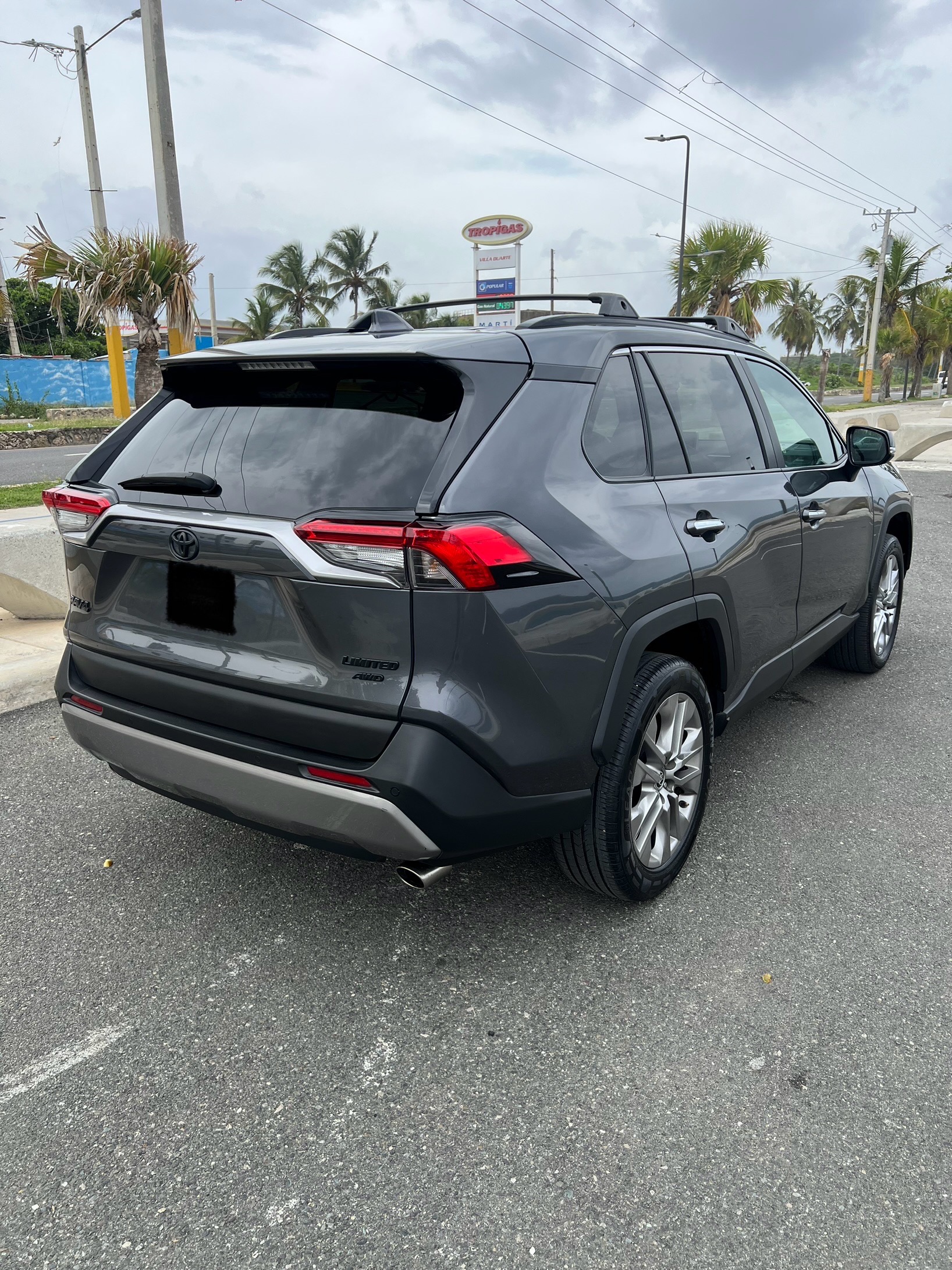 jeepetas y camionetas - Toyota Rav4 Limited 2022 4