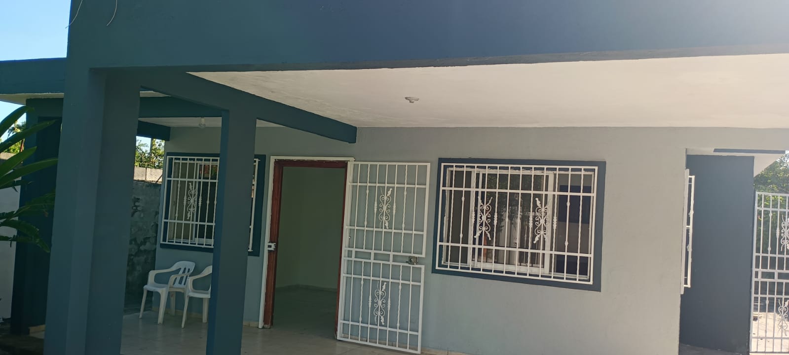 casas - Se alquila amplia casa  en Residencial Hispanio 3