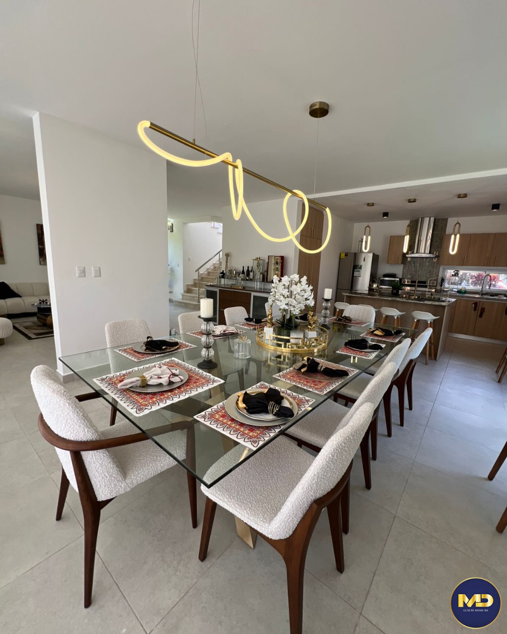 casas vacacionales y villas - Se Vende villa Amueblada, con terraza y piscina con Jacuzzi ubicada en La Romana 4