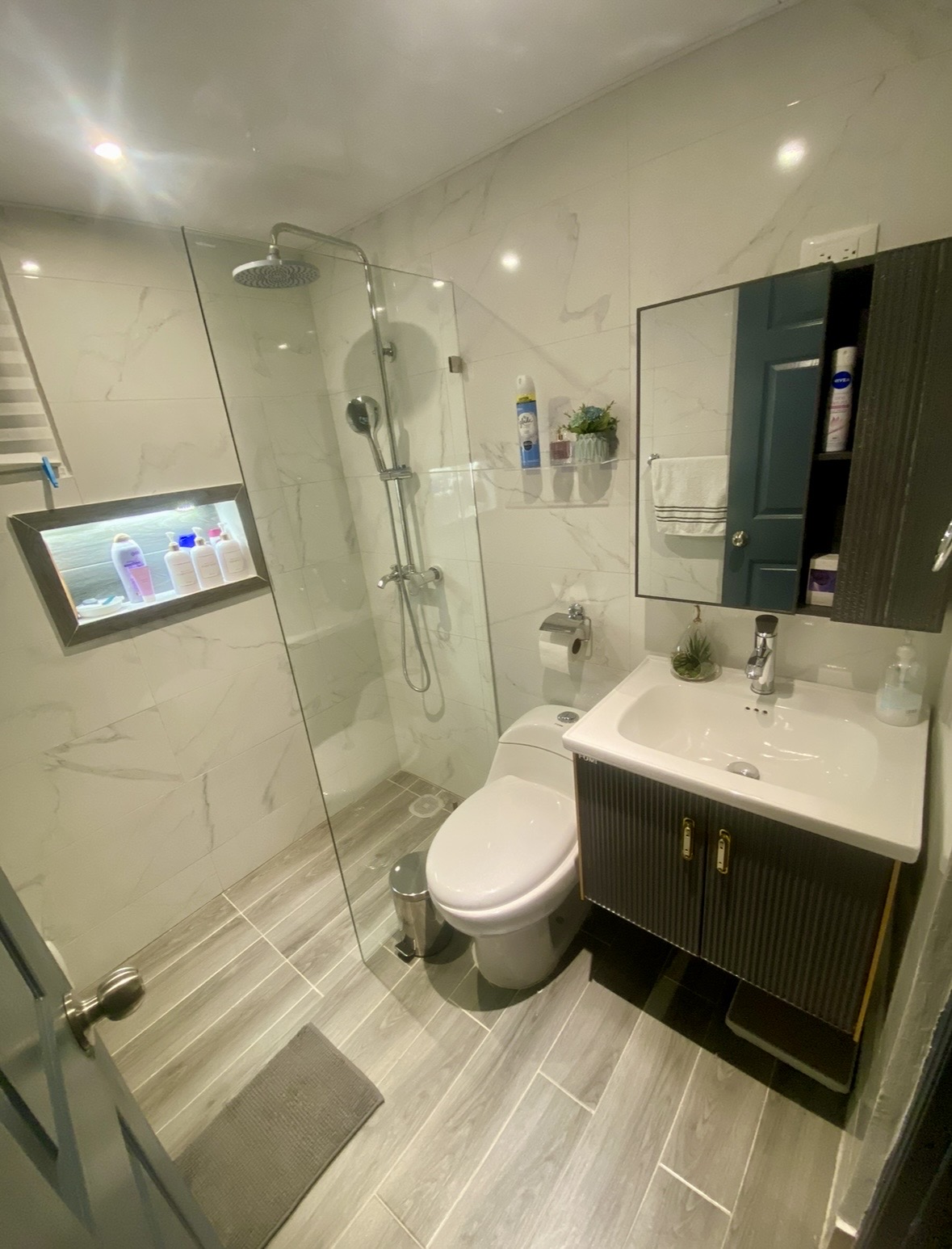 apartamentos - Apartamento en venta en la misma Avenida Prolongación 27 De Febrero Alameda 6