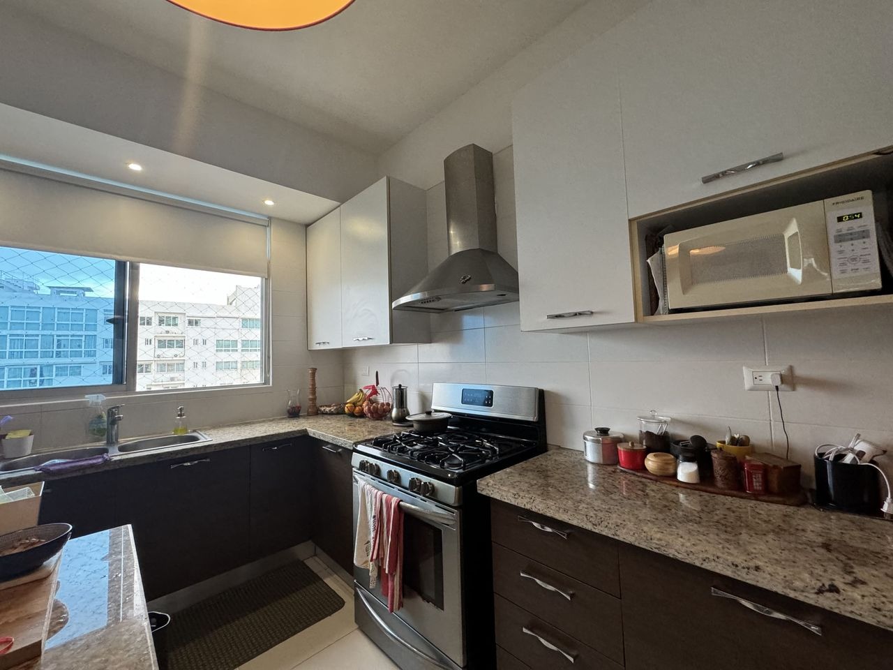 apartamentos - Bella Vista Sur en la avenida Sarasota , moderno 4
