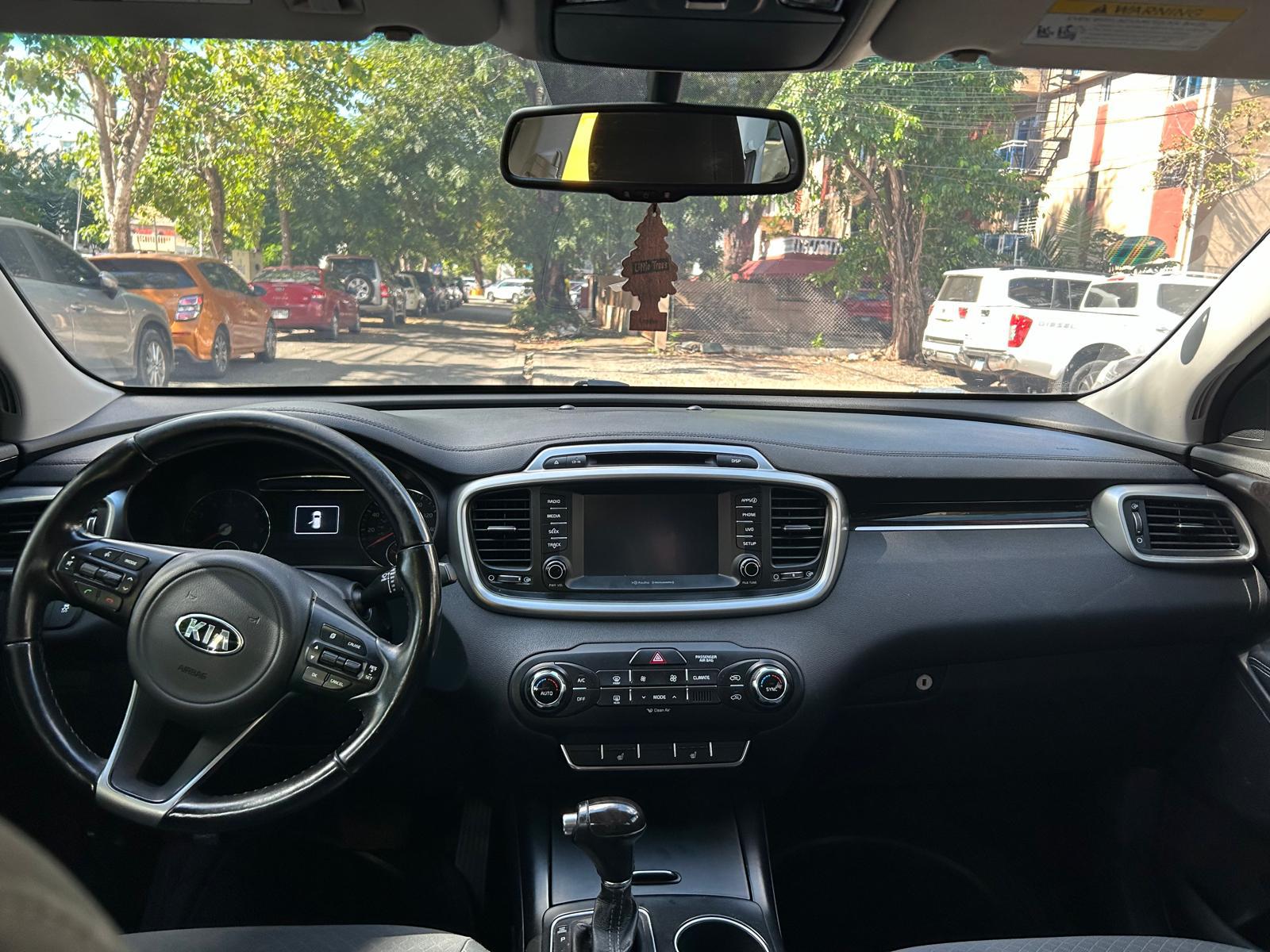 jeepetas y camionetas - Kia Sorento LX 2017 2