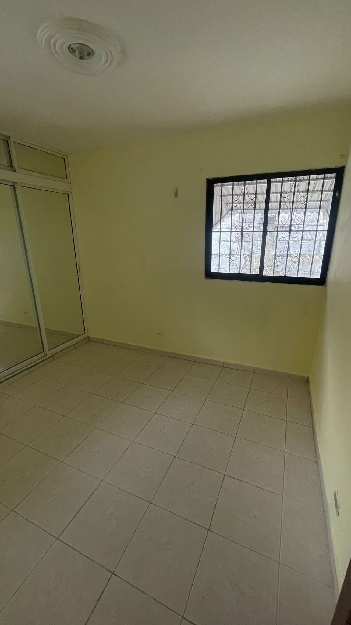 casas - SE RENTA CASA EN PRIMER PISO $27,000 9