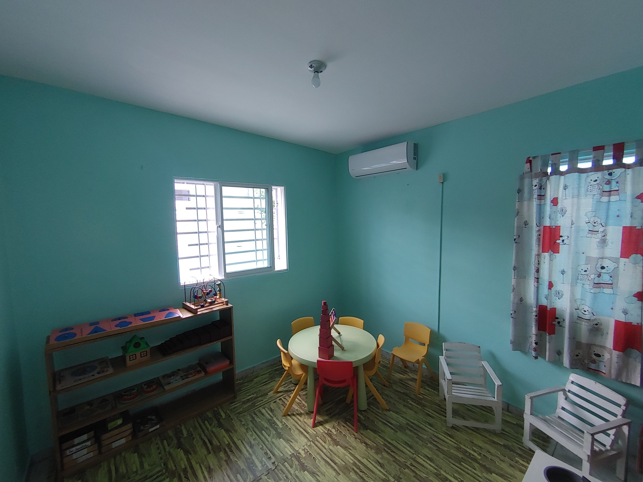 cursos y clases - COLEGIO MONTESSORI CARMENCITA CIUDAD REAL AV REPUBLICA DE COLOMBIA 2