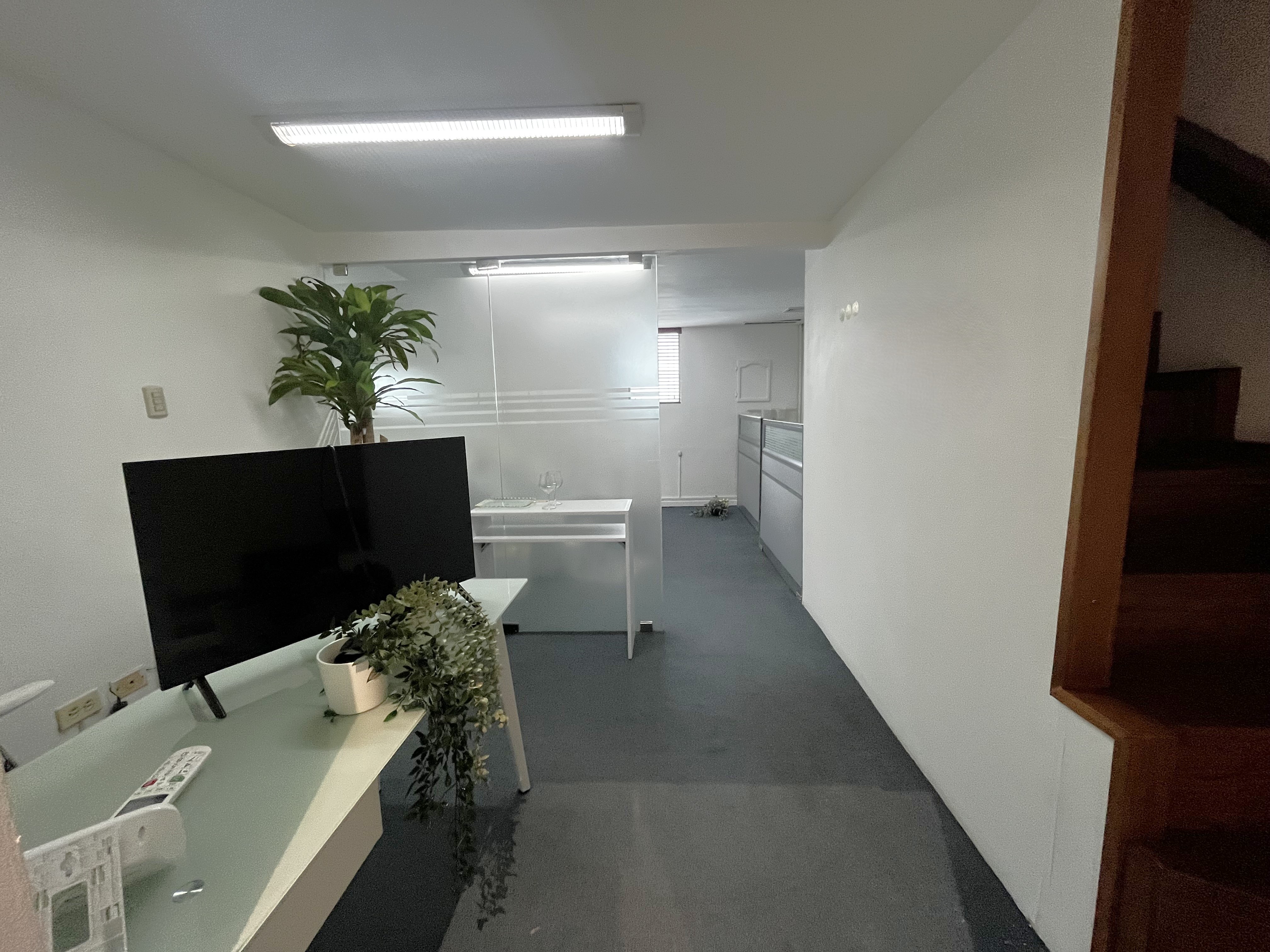 oficinas y locales comerciales - Oficina Alquiler Piantini de 48 m2 - Tipo Dúplex 4