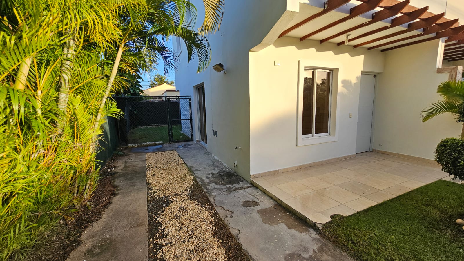 casas - Rento Casa de 2 habitaciones, Punta Cana. 0