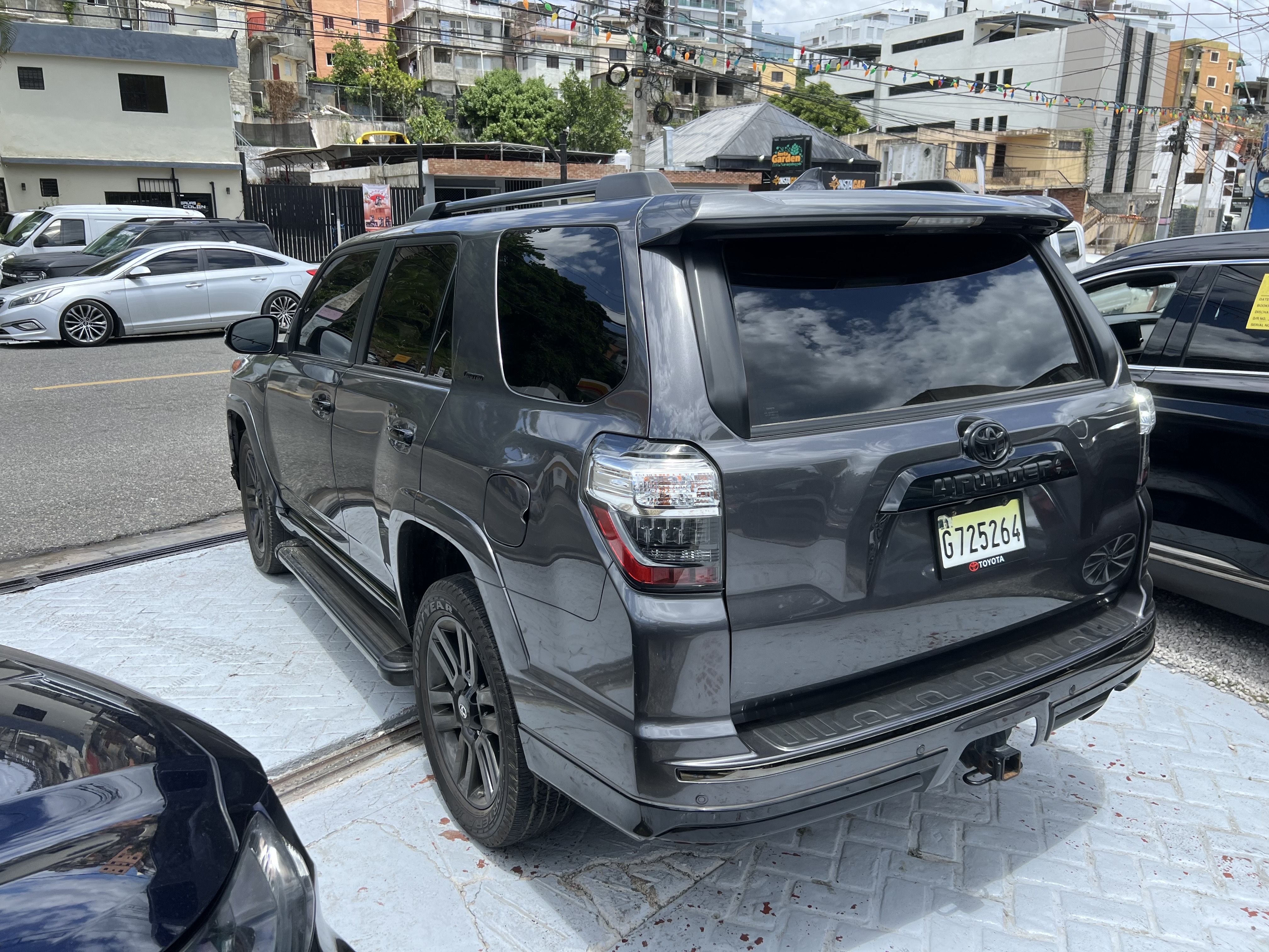 jeepetas y camionetas - Toyota 4Runner 2020 Limited  5