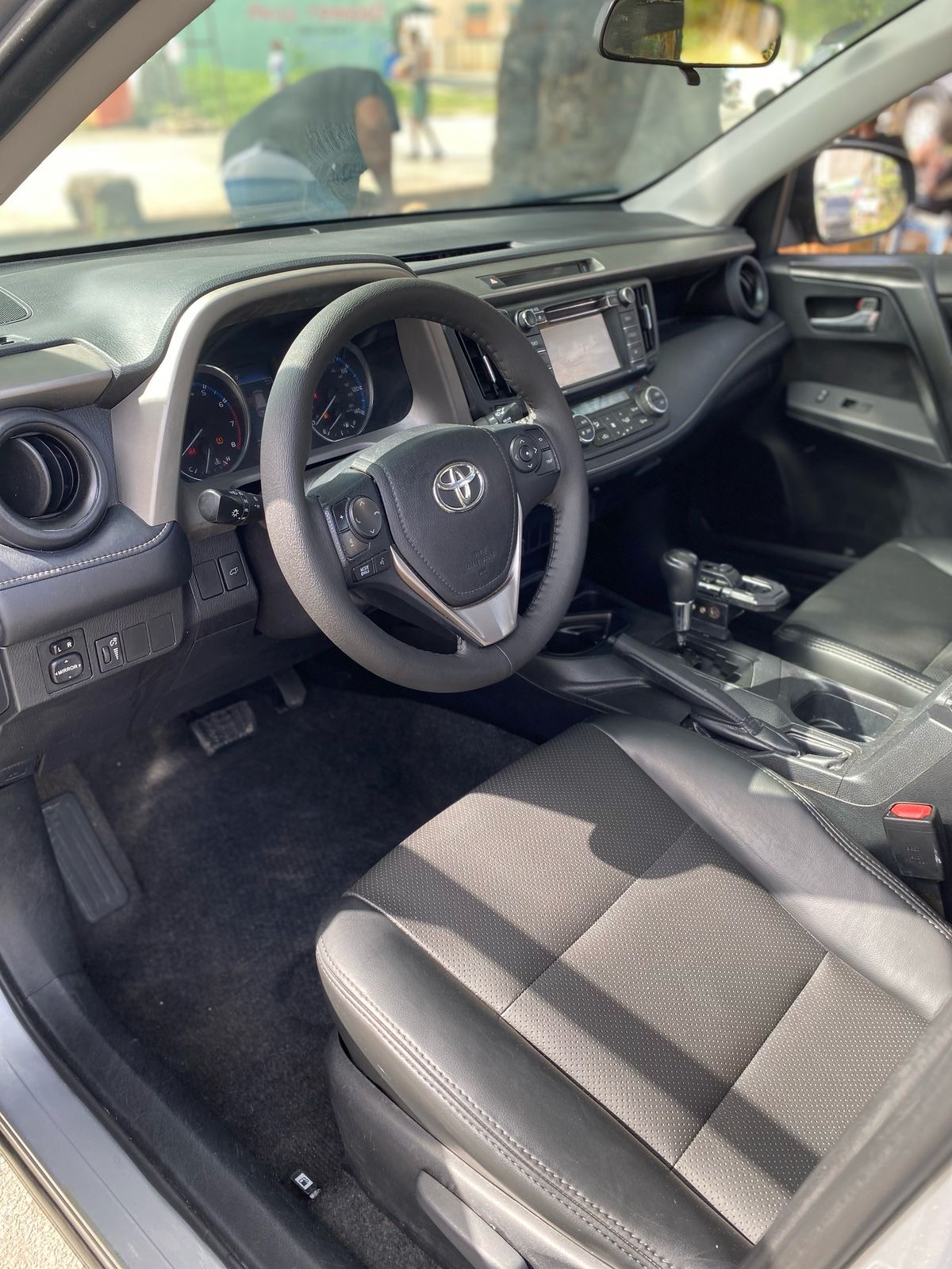 jeepetas y camionetas - Toyota Rav4 xle 2016 5