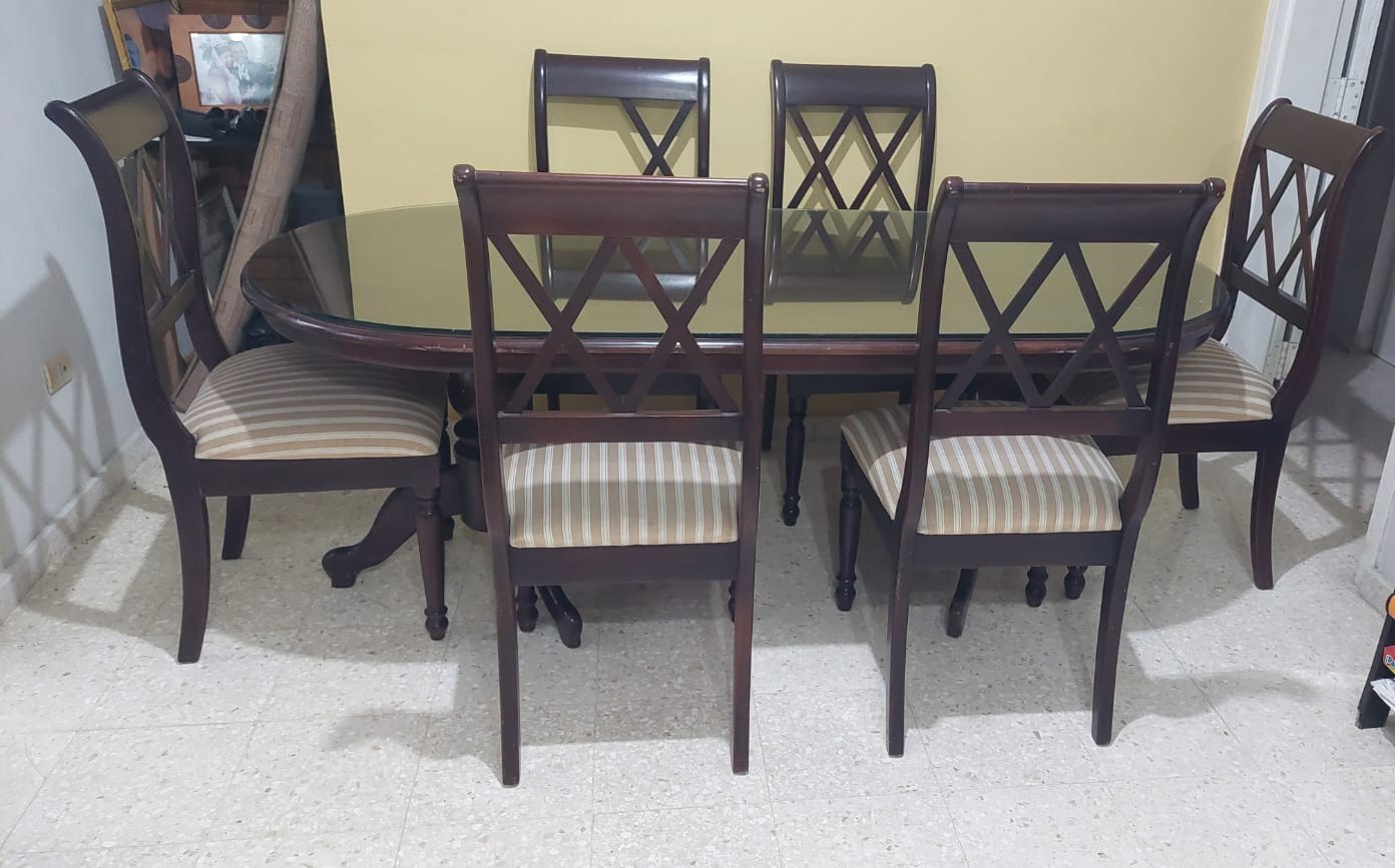 muebles y colchones - Juego Comedor en Caoba y tope de Cristal (Gratis Alfombra) 2