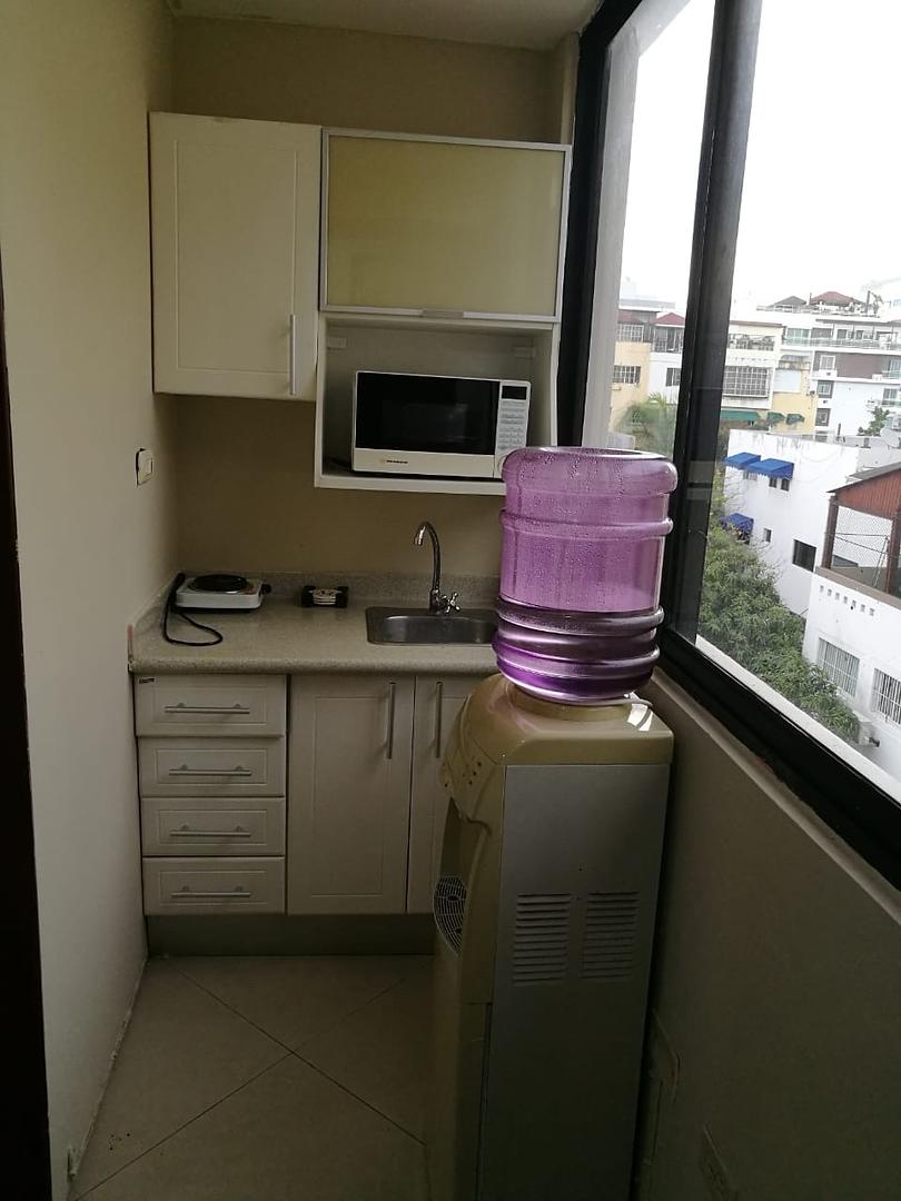 oficinas y locales comerciales - Vendo Local en Gazcue 8