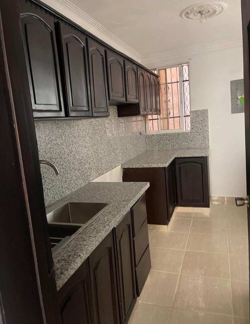 apartamentos - venta de apartamento en Alma Rosa 3er nivel de 135mts Santo Domingo  6