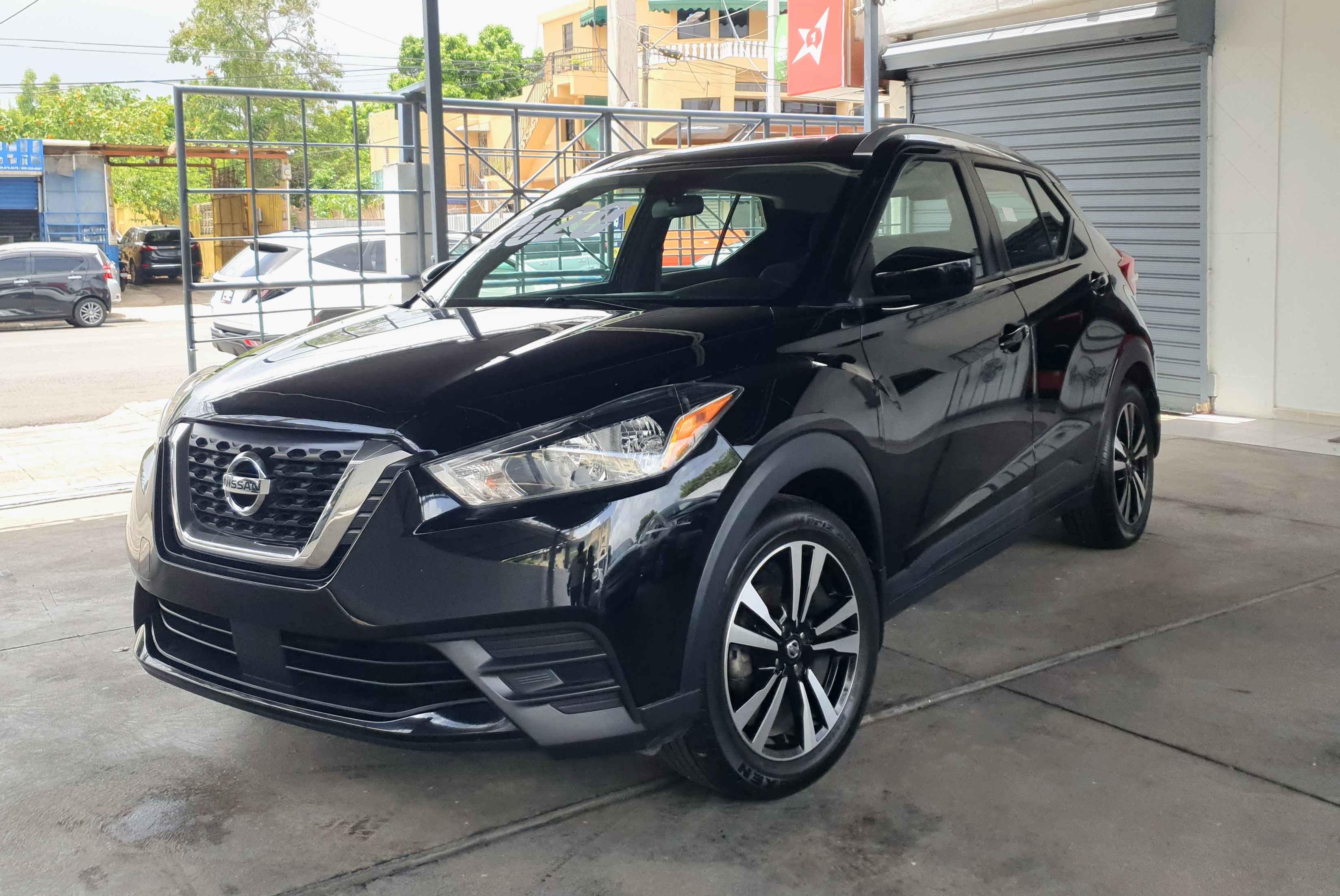 jeepetas y camionetas - NISSAN KICKS SV 2020 RECIEN IMPORTADA