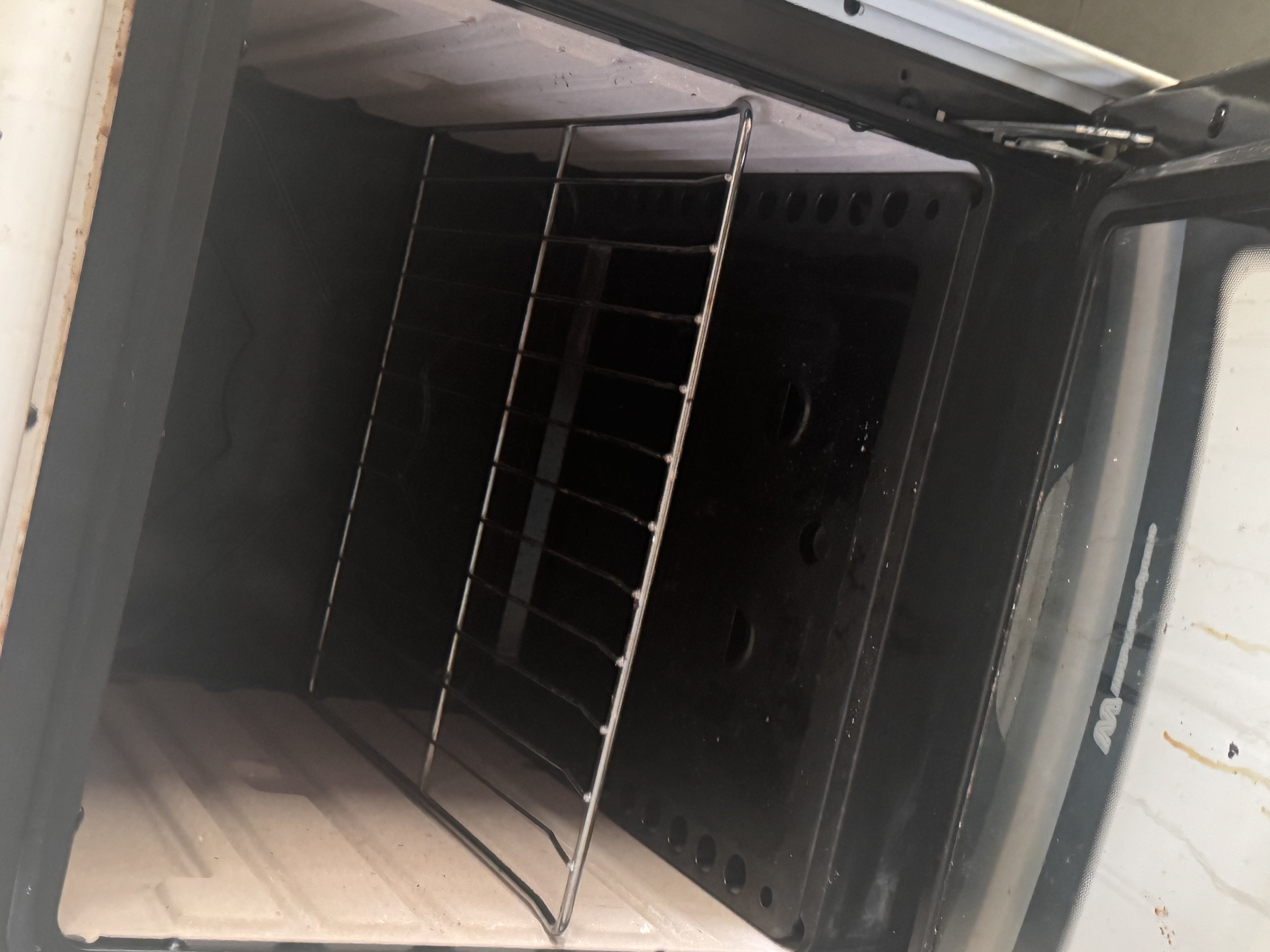 cocina - Estufa Westinghouse usada de venta
buenas condiciones 
funciona  4
