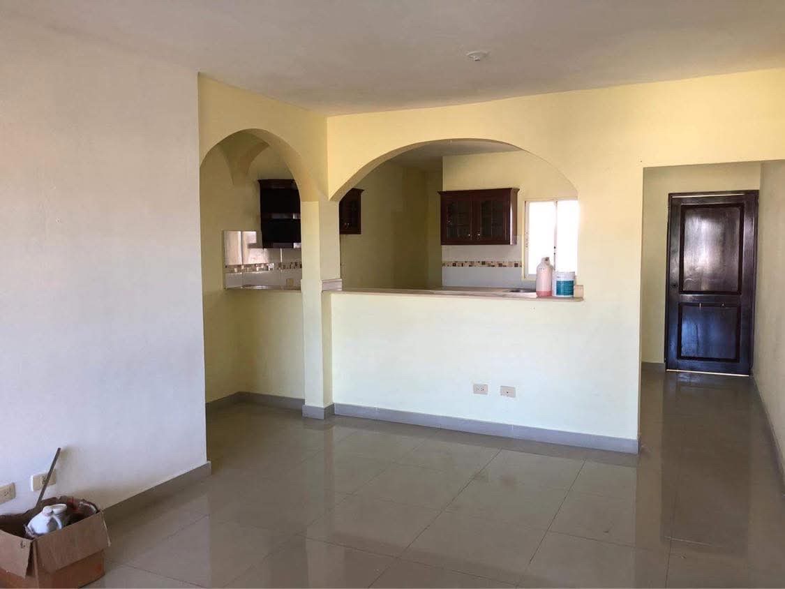 otros inmuebles - Venta De Edificio De 6 Apartamentos Cerca De La Playa En La Romana 2