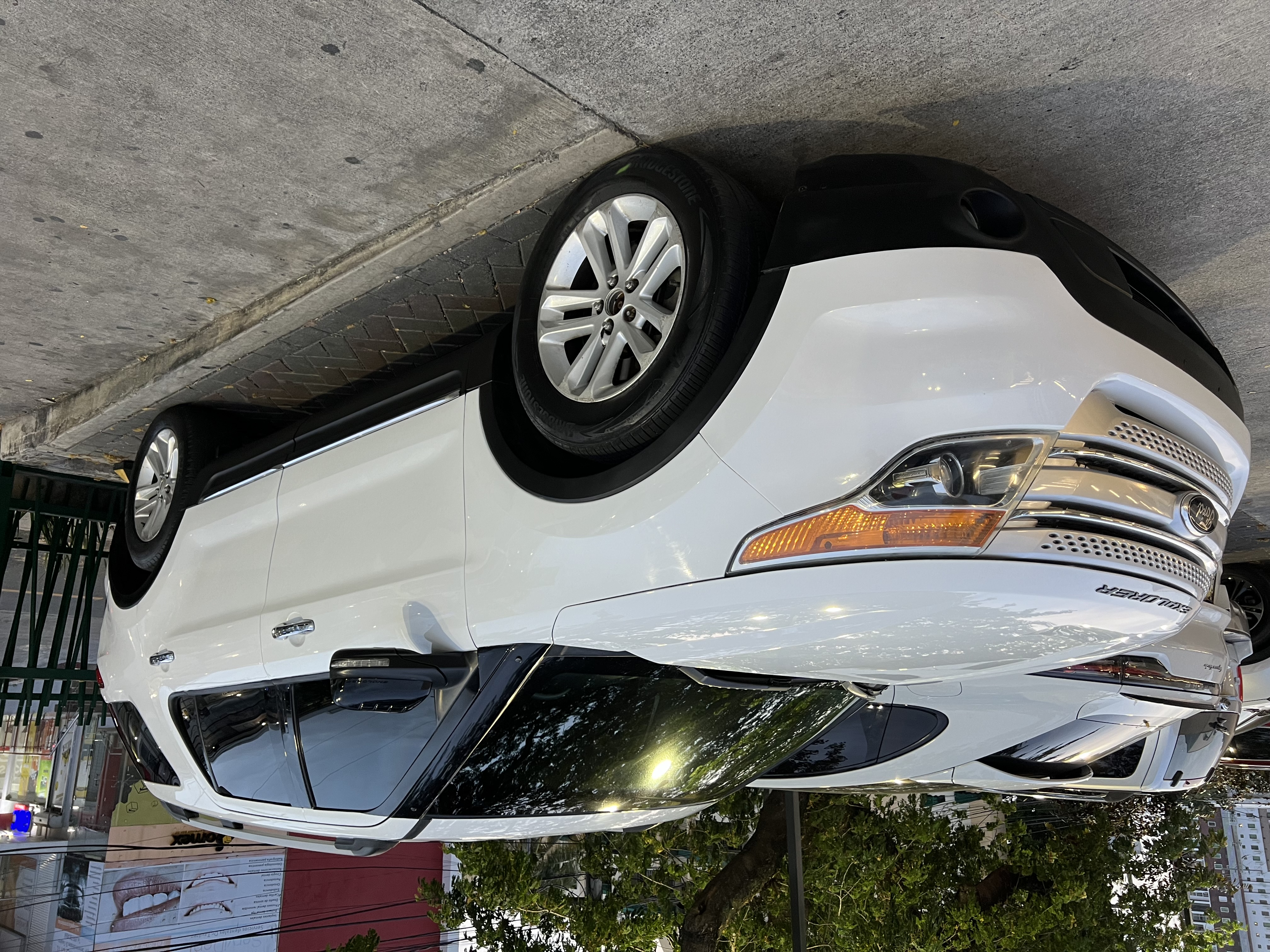 jeepetas y camionetas - Vendo Ford Explorer 2014 3