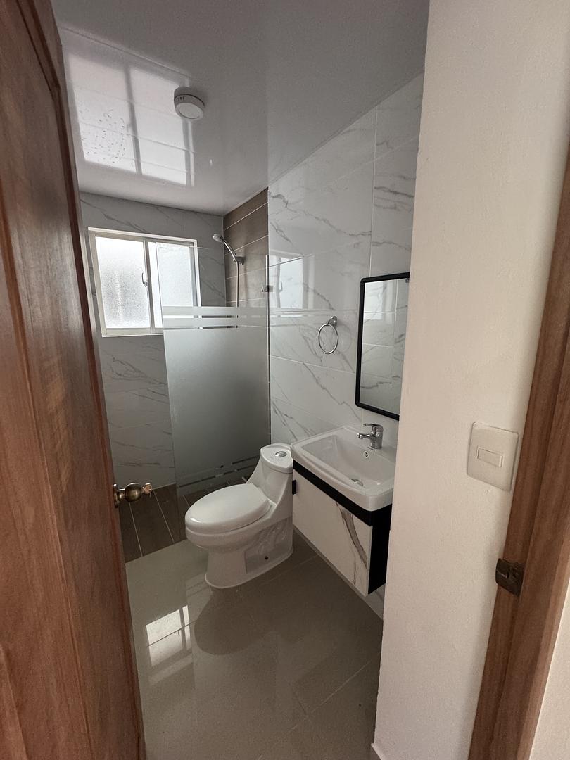 casas vacacionales y villas - Venta o Alquiler - Apt Punta Cana primer nivel  3