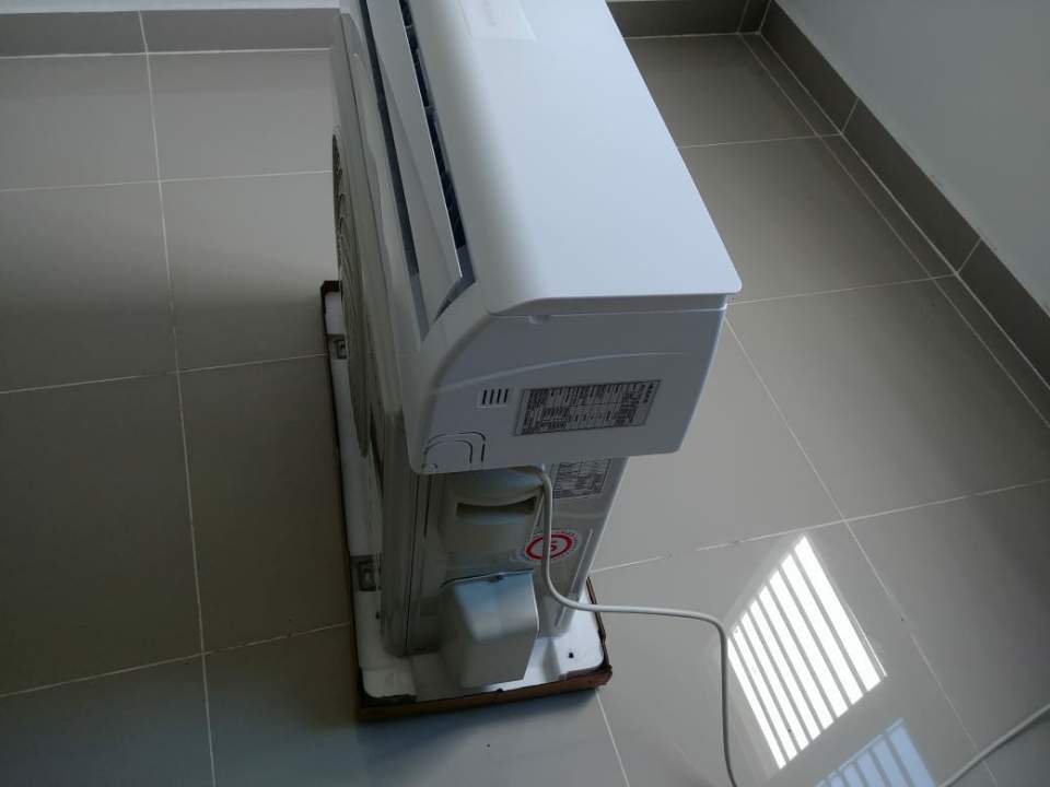 aires acondicionados y abanicos - Aire Acondicionado 12,000 btu 0