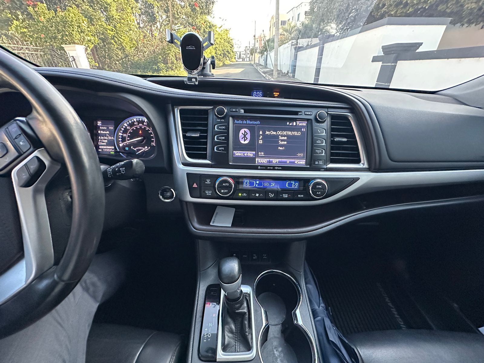 jeepetas y camionetas - Toyota higlander xle 2019 clean carfax  5