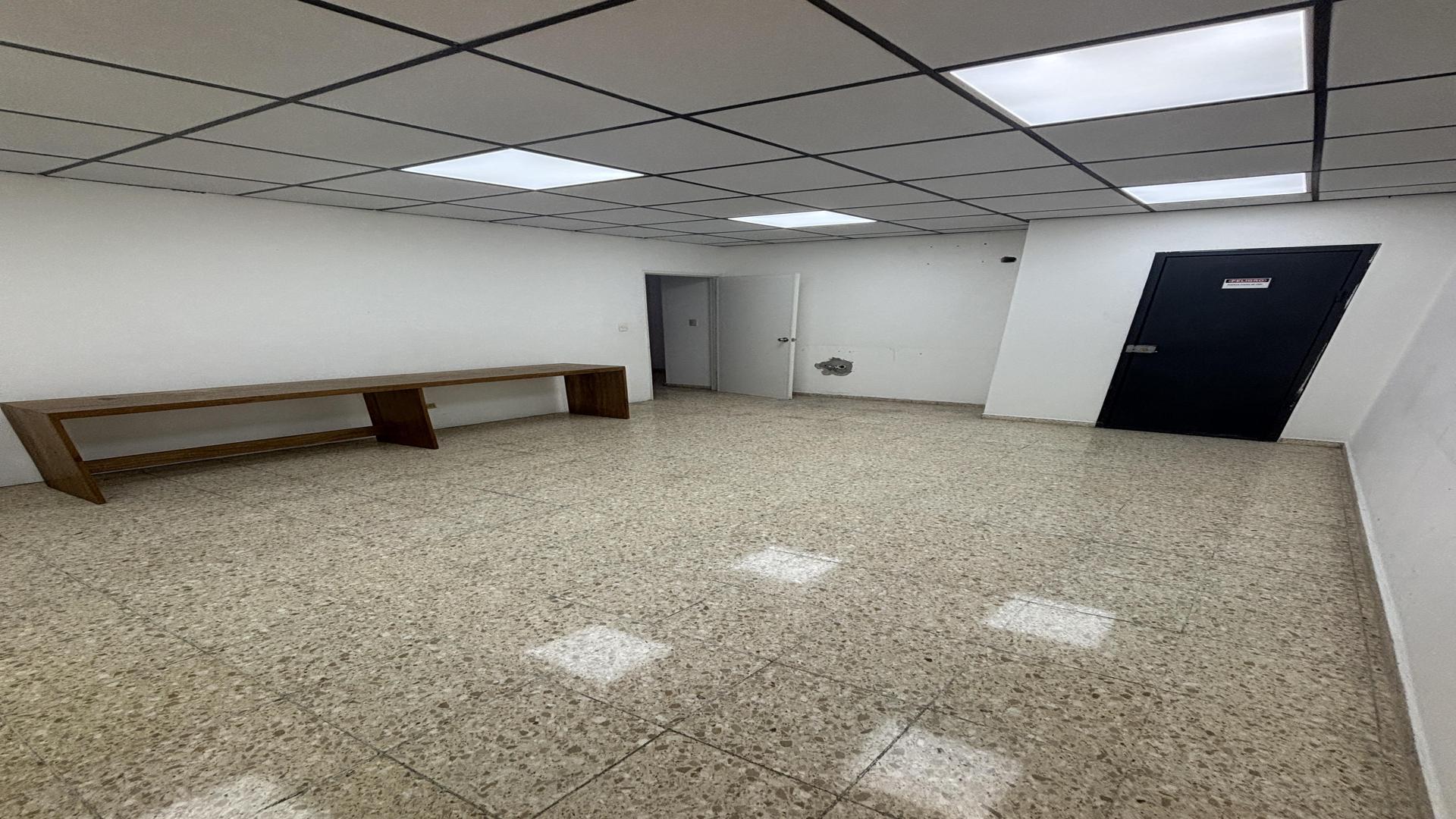 oficinas y locales comerciales - Alquiler Local Comercial Naco 3er piso 289Mts 3