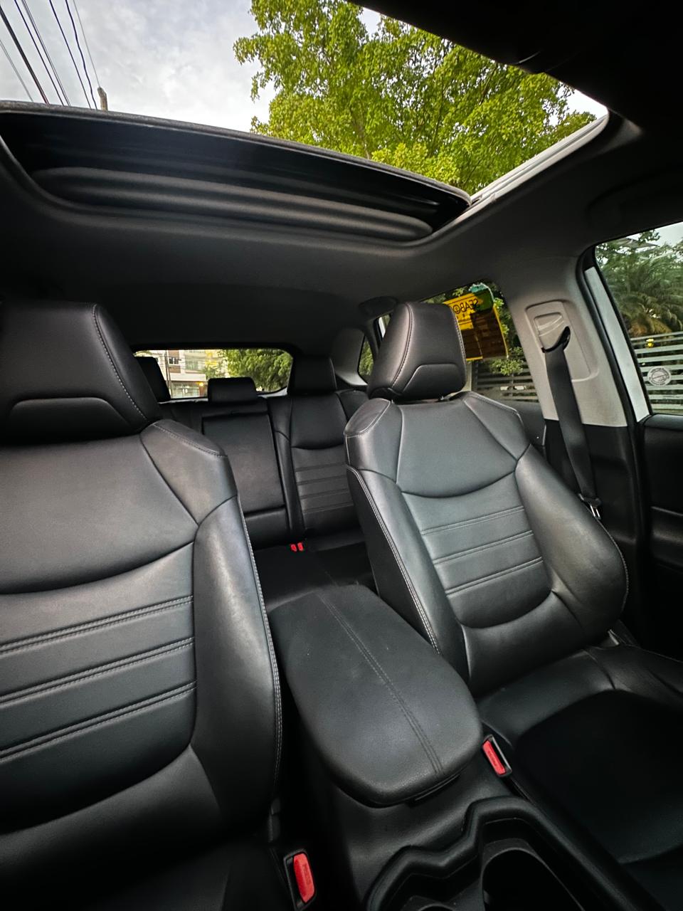 jeepetas y camionetas - Toyota rav4 2019 xle premium  8