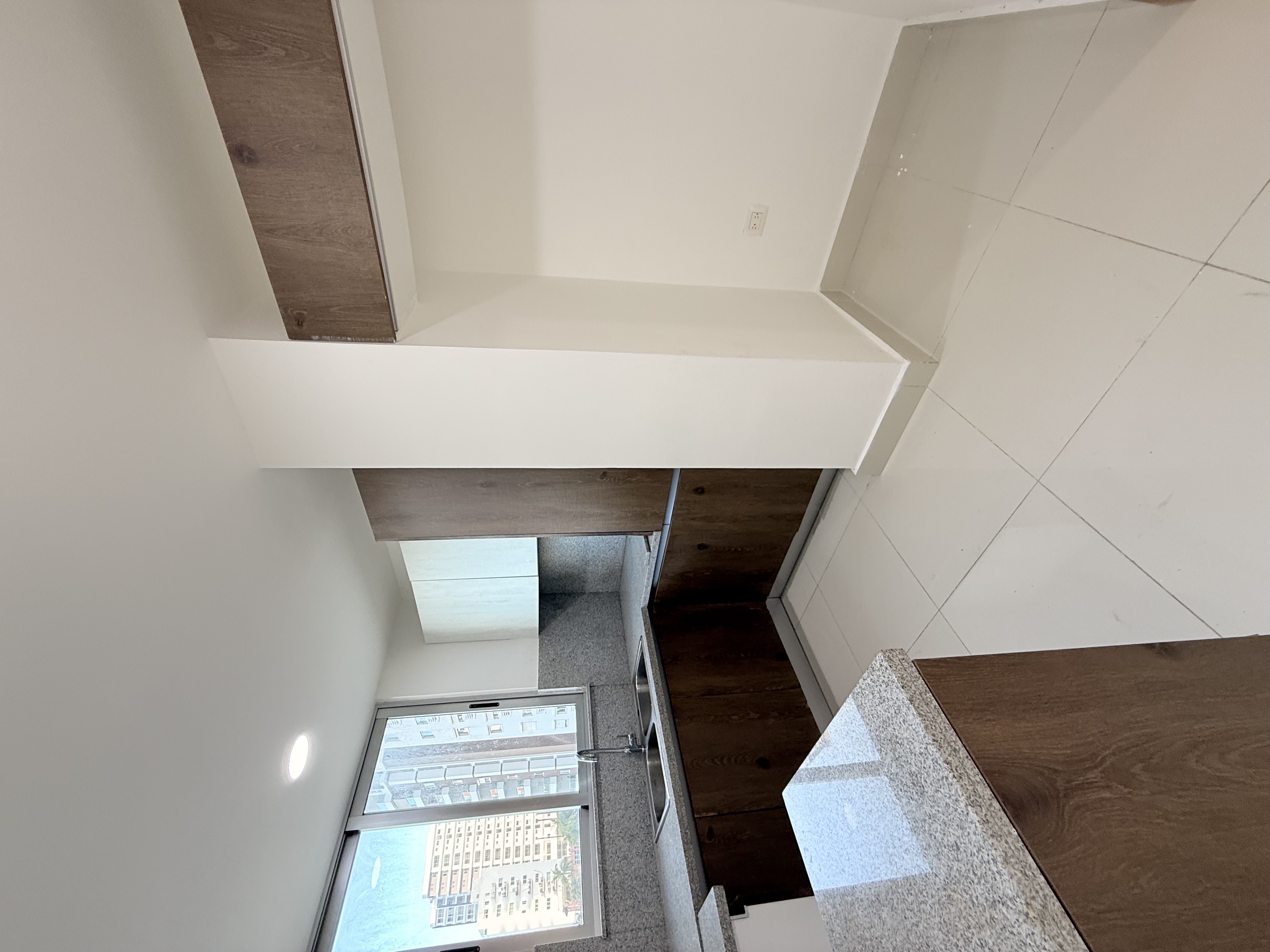 apartamentos - Alquiler de Apartamento en La Esperilla 3 hab, 1,550 dólares. 1