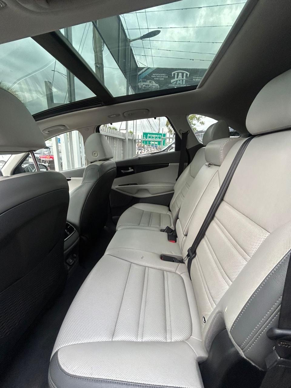 jeepetas y camionetas - Kia Sorento SX 2019   6